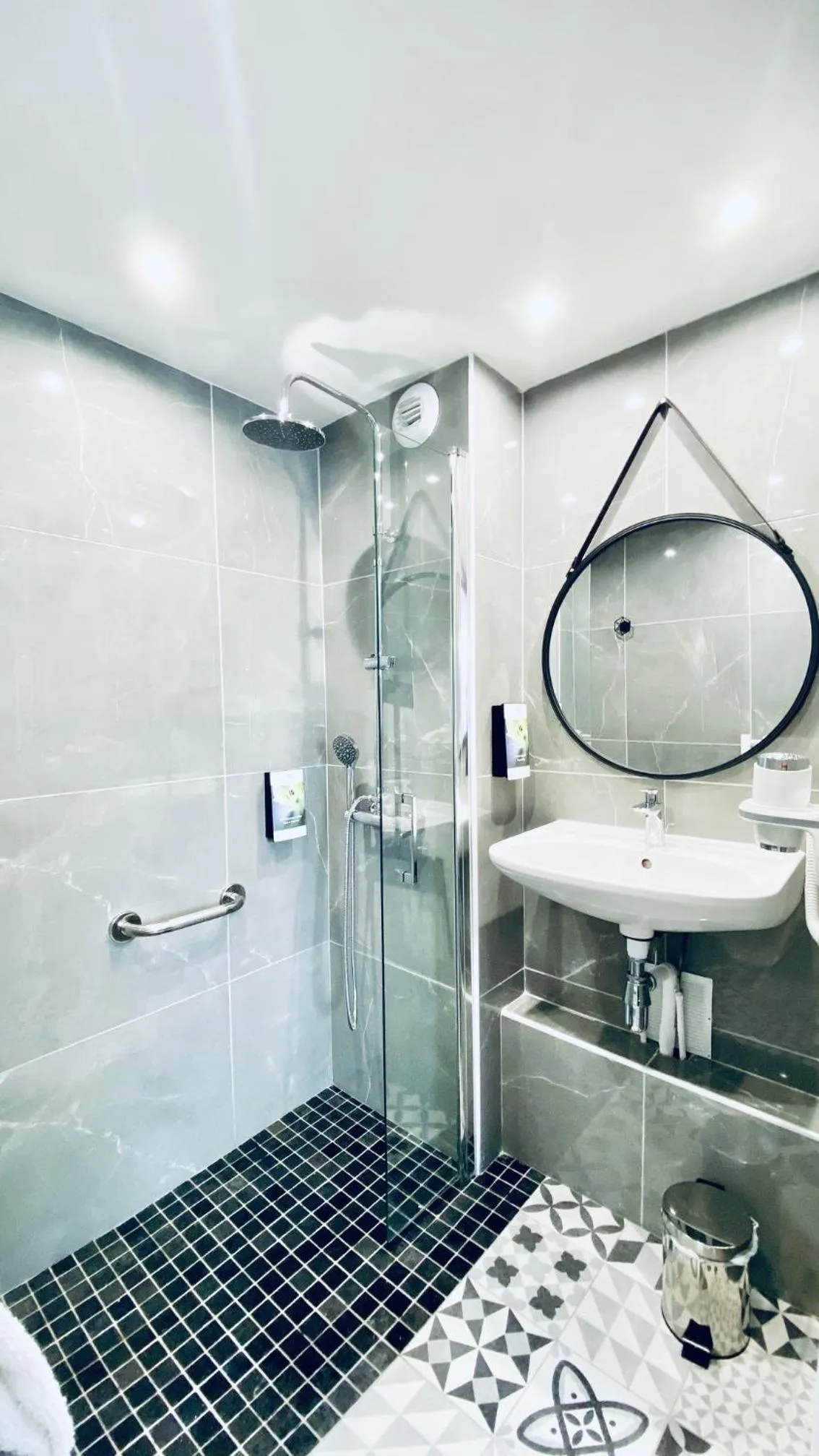 Sure Hotel by Best Western Calais Coquelles Tunnel s/ Manche