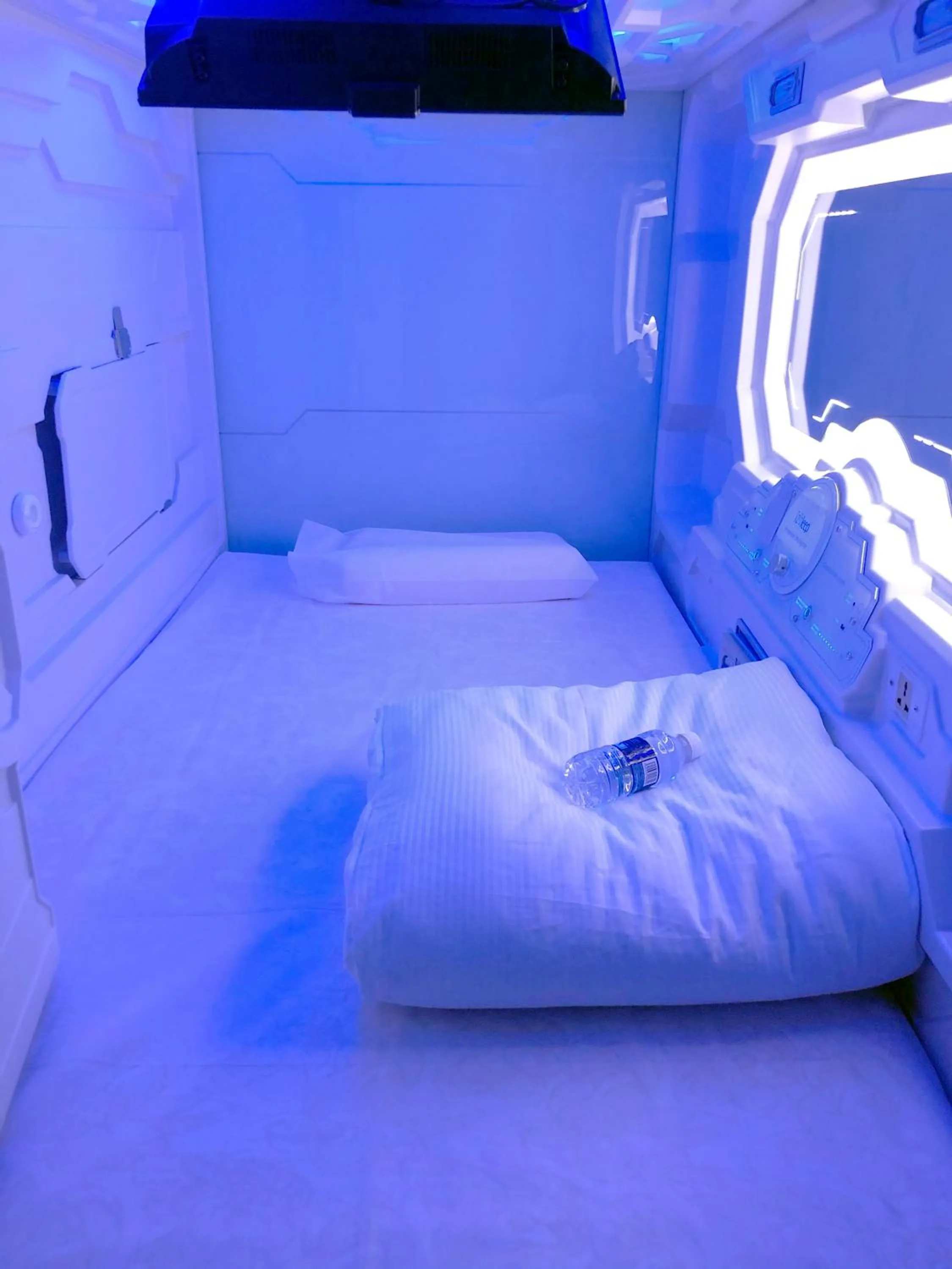 Bed in Izzzleep Aeropuerto Terminal 1