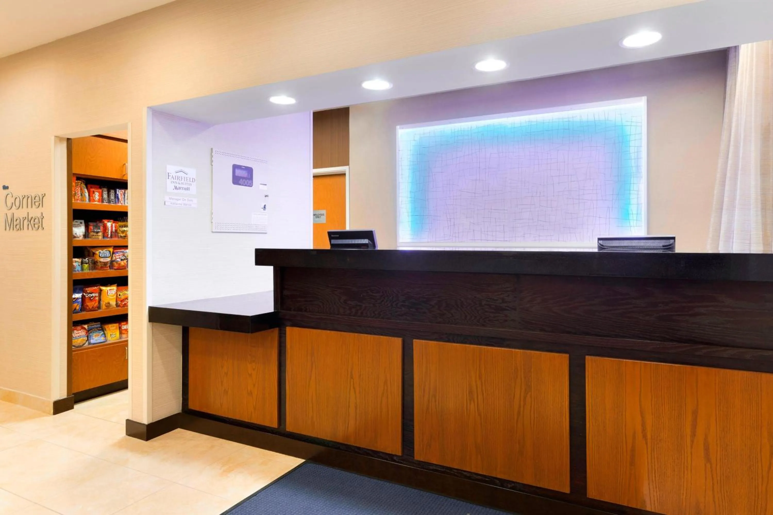Lobby or reception in Fairfield Inn & Suites Midland