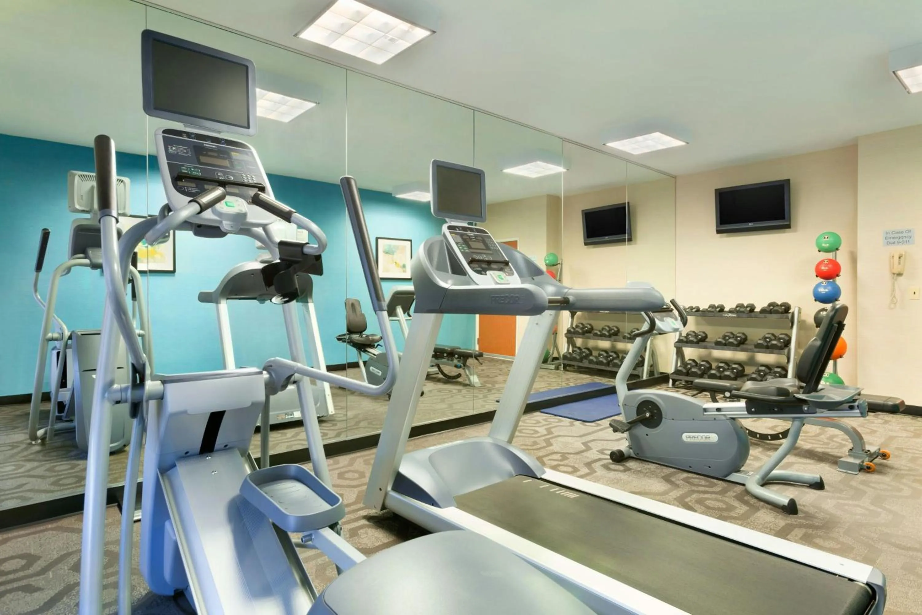 Fitness centre/facilities in Fairfield Inn & Suites Midland