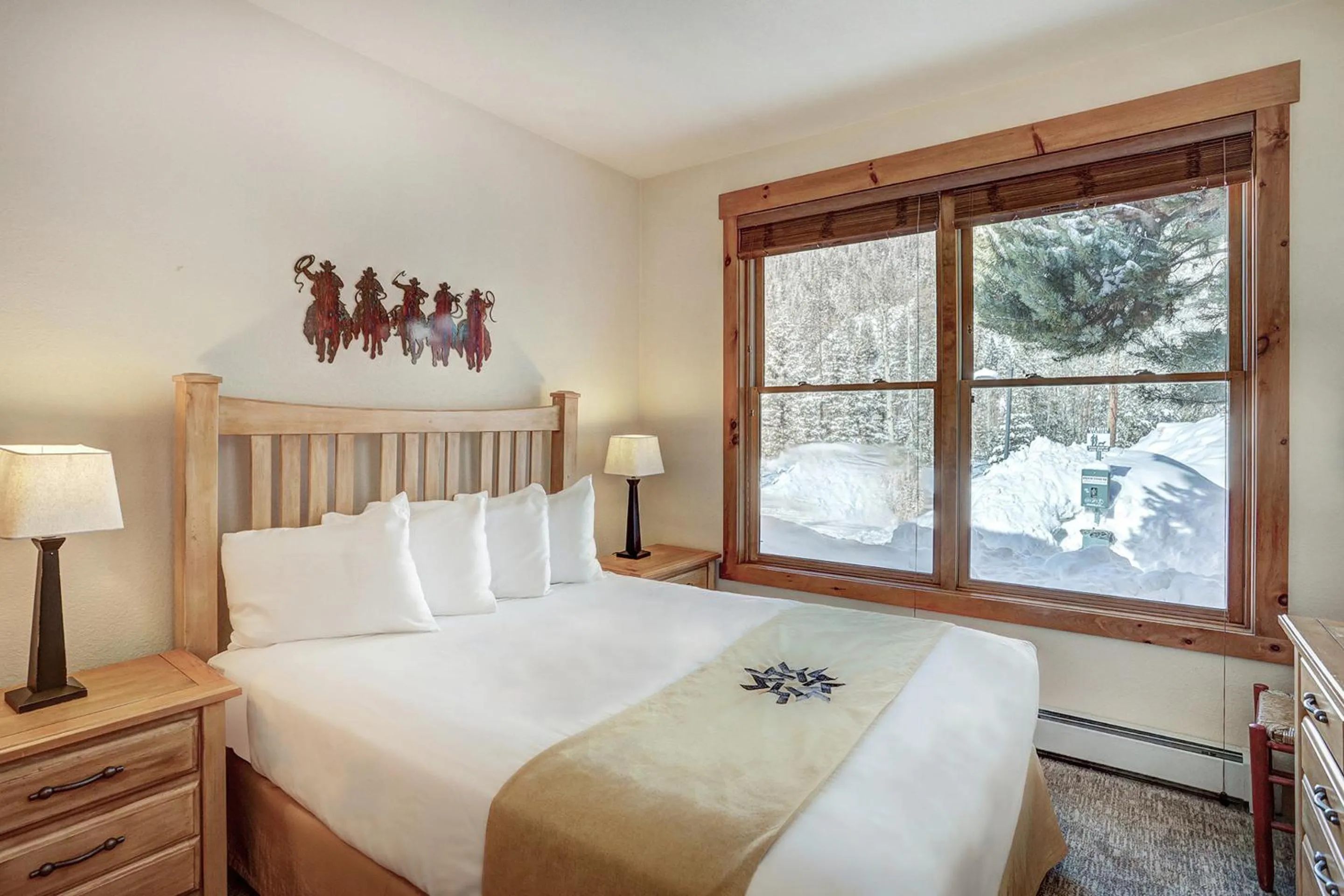 Photo of the whole room, Bed in East Keystone by Keystone Resort