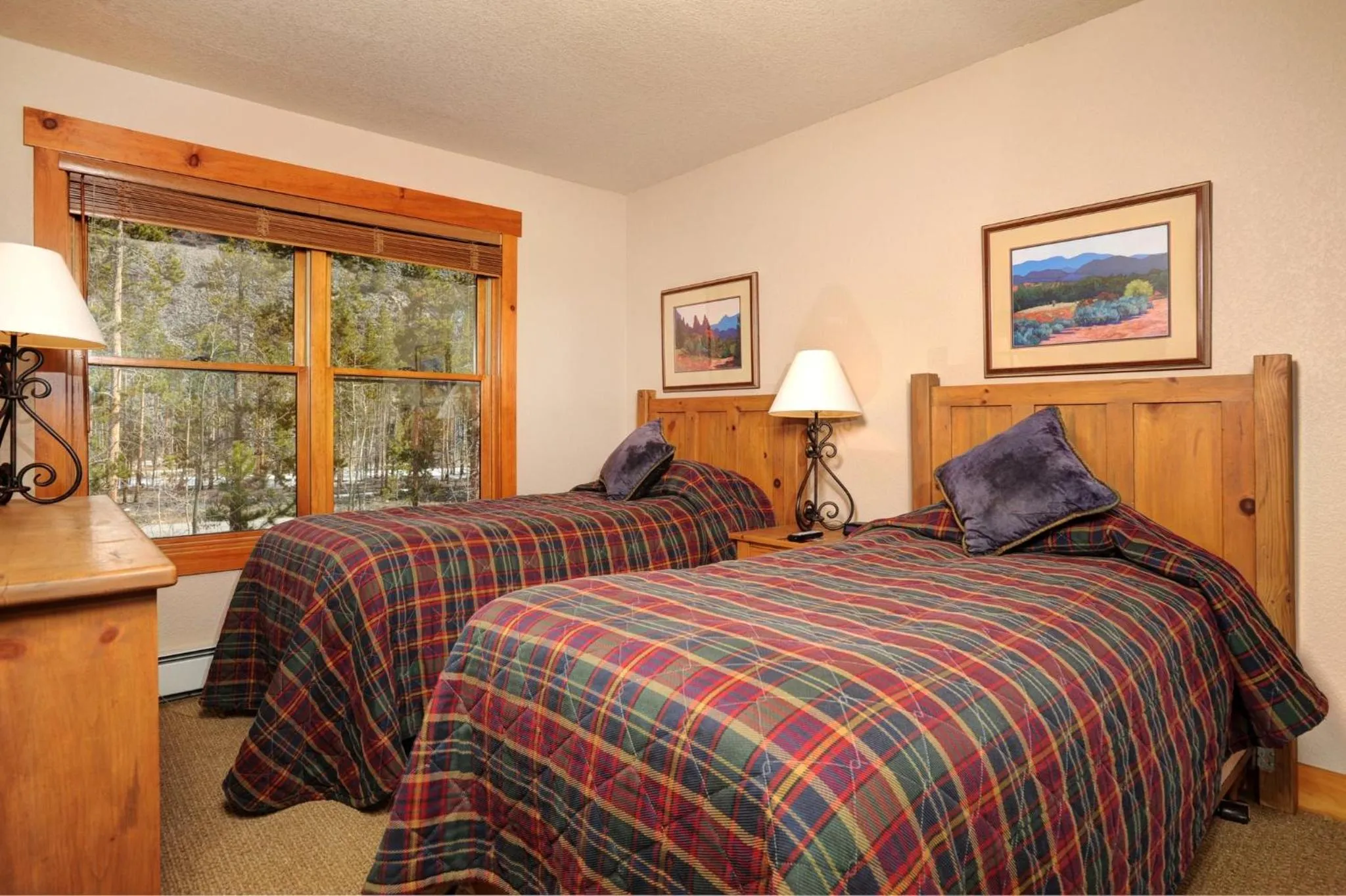 Photo of the whole room, Bed in East Keystone by Keystone Resort