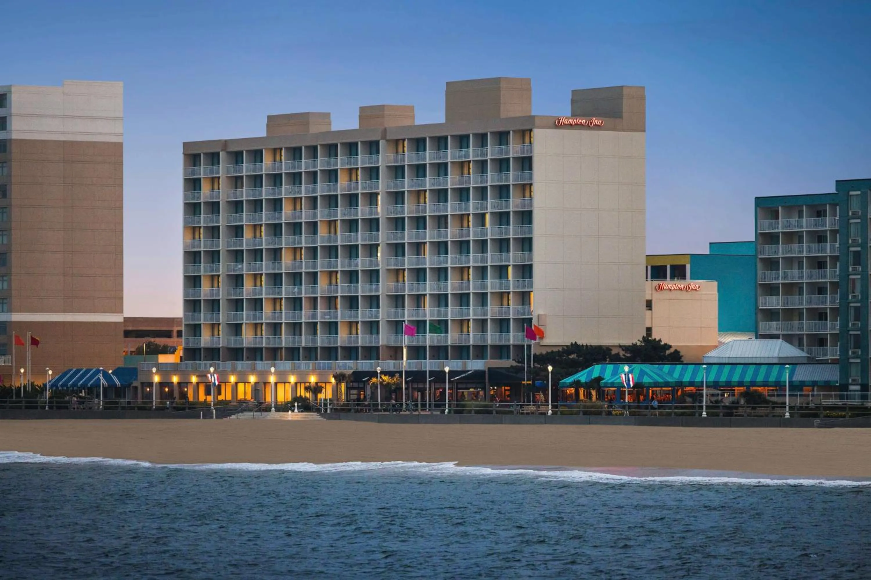 Property building in Hampton Inn Virginia Beach-Oceanfront South