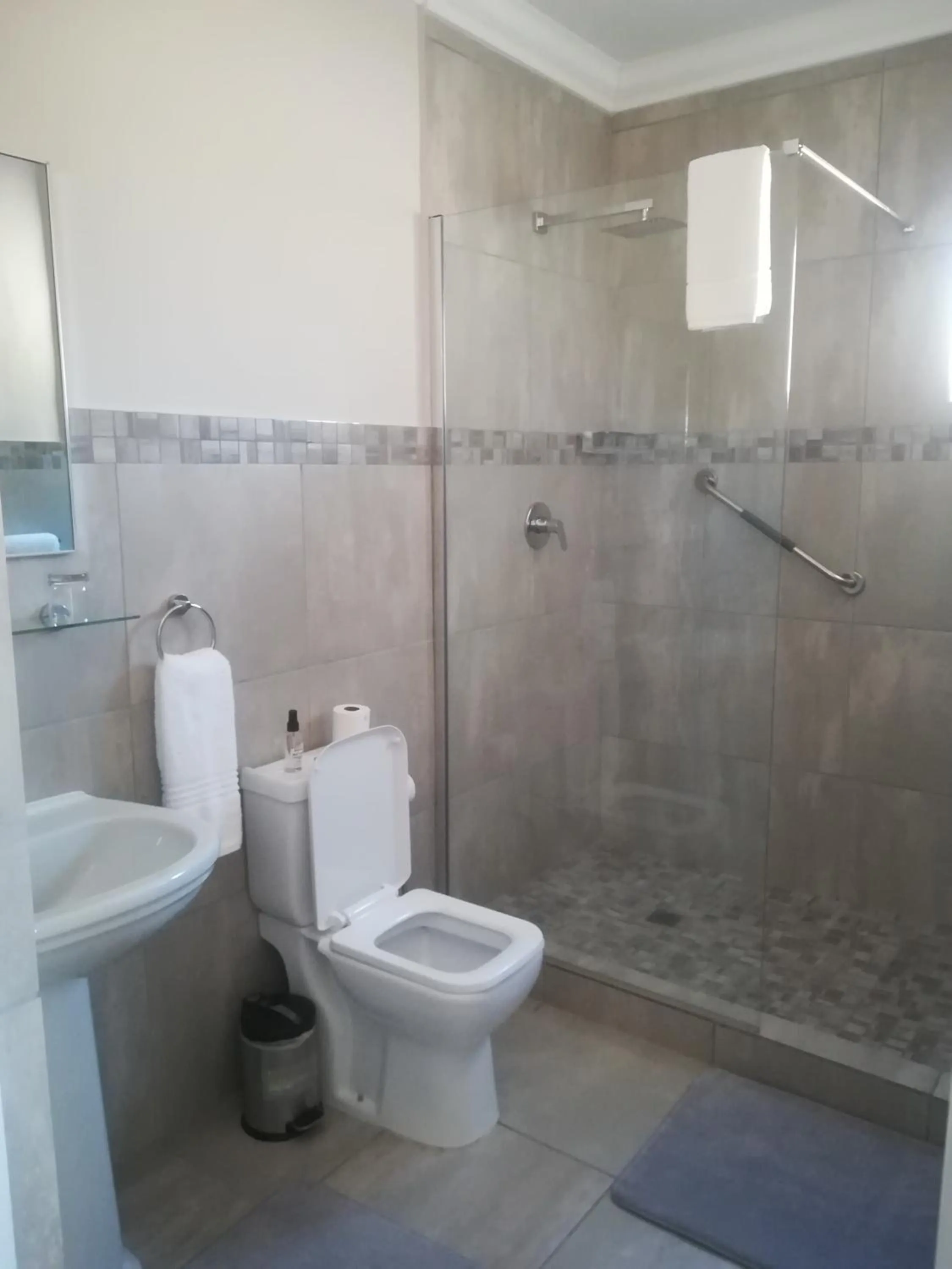 Bathroom in Cinnamon House Bed & Breakfast