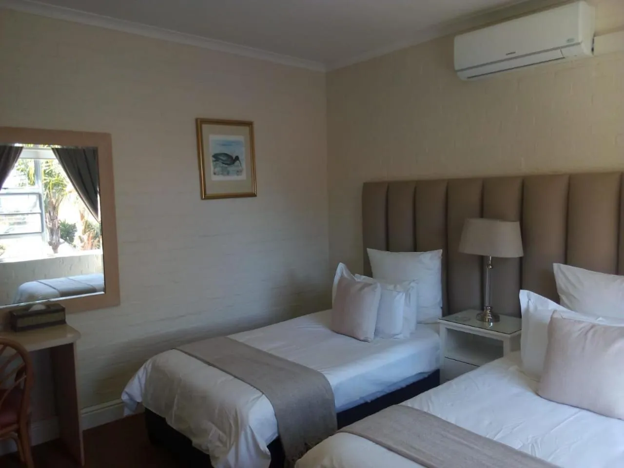 Bedroom, Bed in Cinnamon House Bed & Breakfast