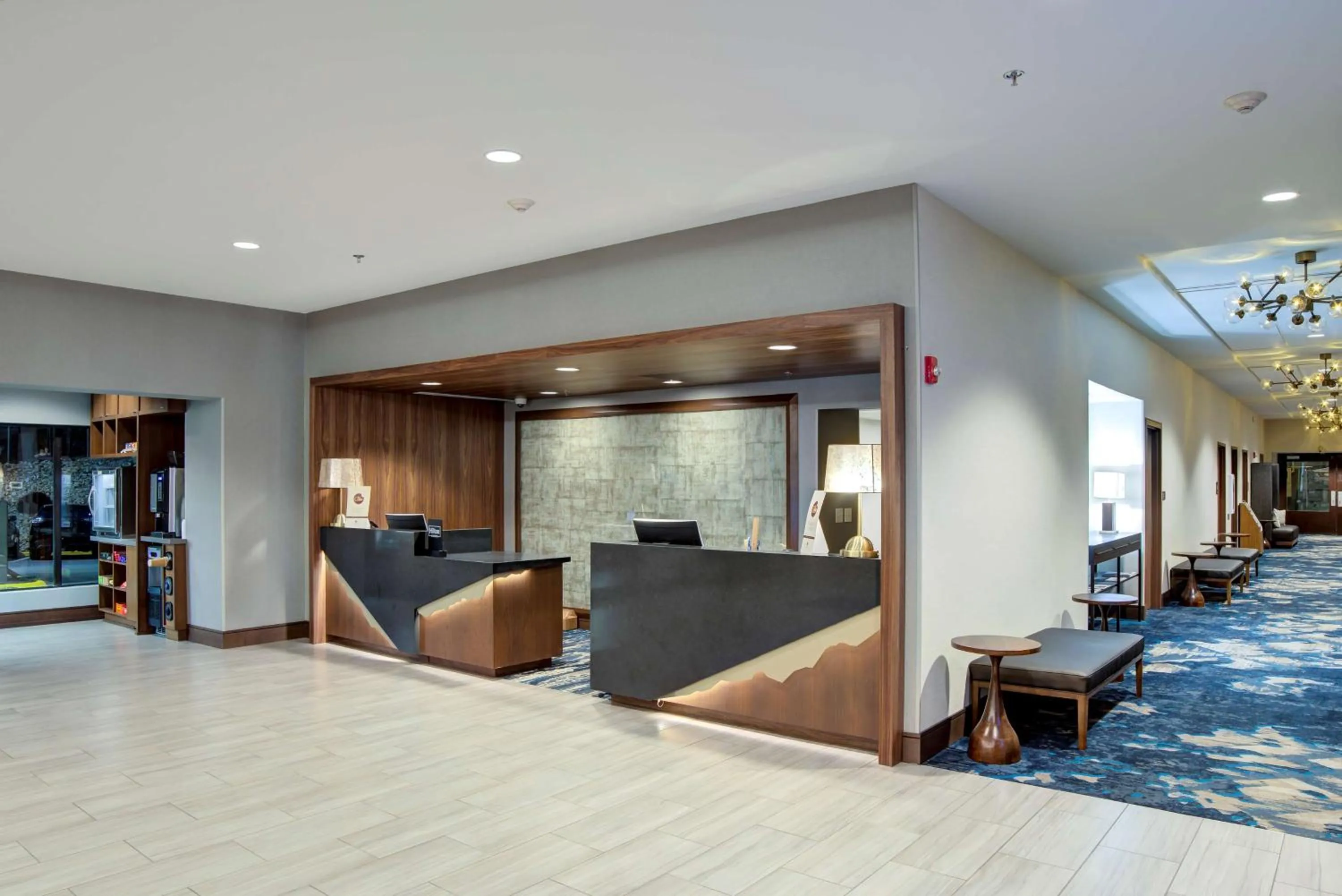 Lobby or reception in Doubletree by Hilton Harrisonburg