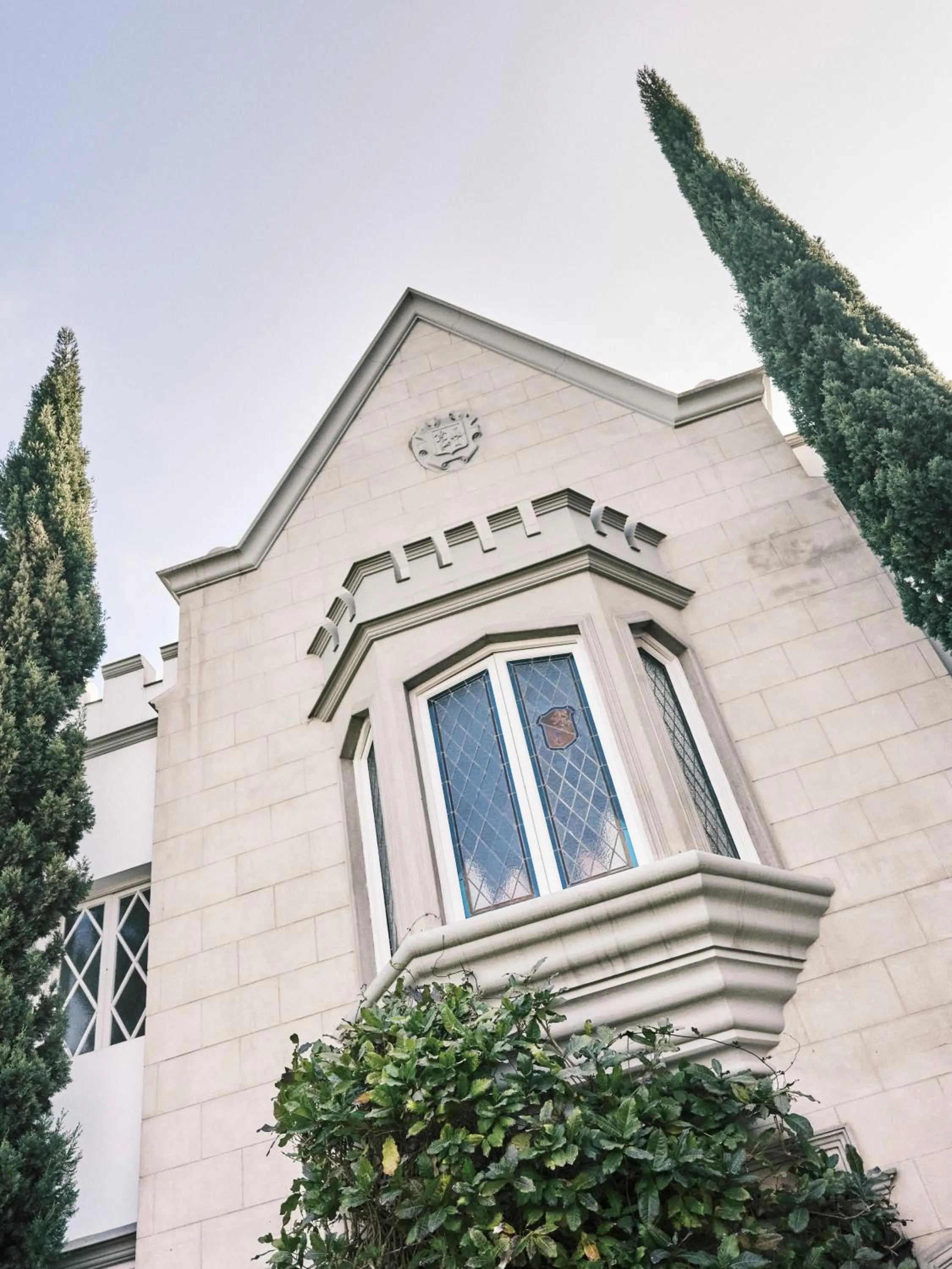 Property building in Atemporal by Andean