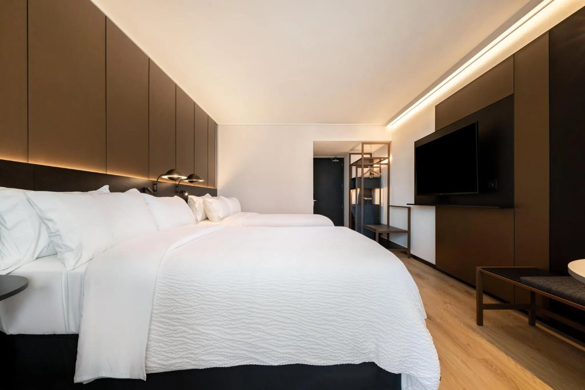 Photo of the whole room, Bed in Holiday Inn Express Santiago Las Condes by IHG