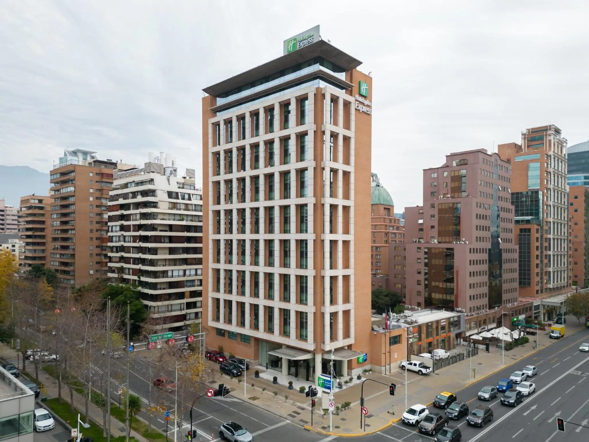 Property building in Holiday Inn Express Santiago Las Condes by IHG