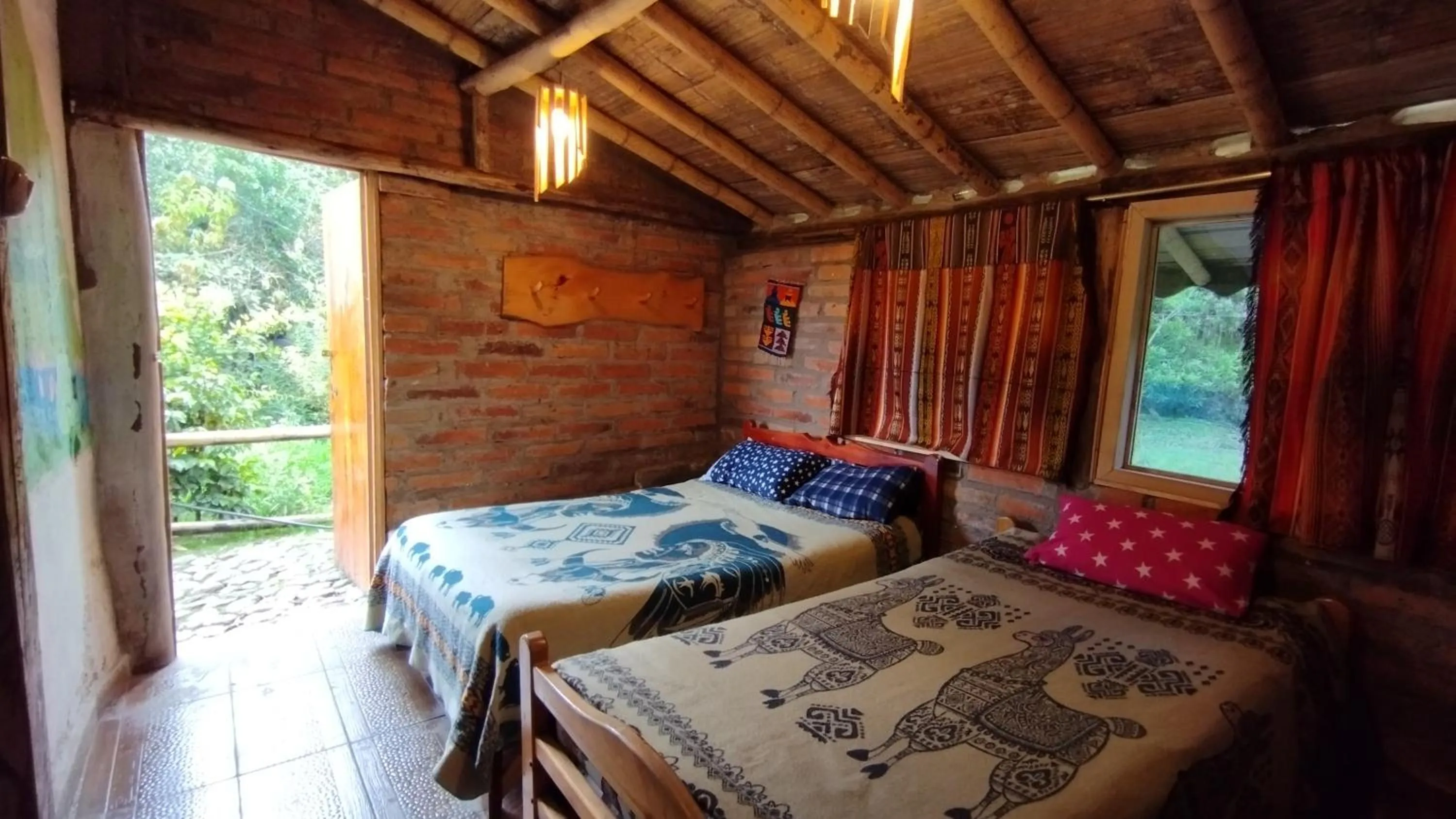 Bed in El Tio Hostal