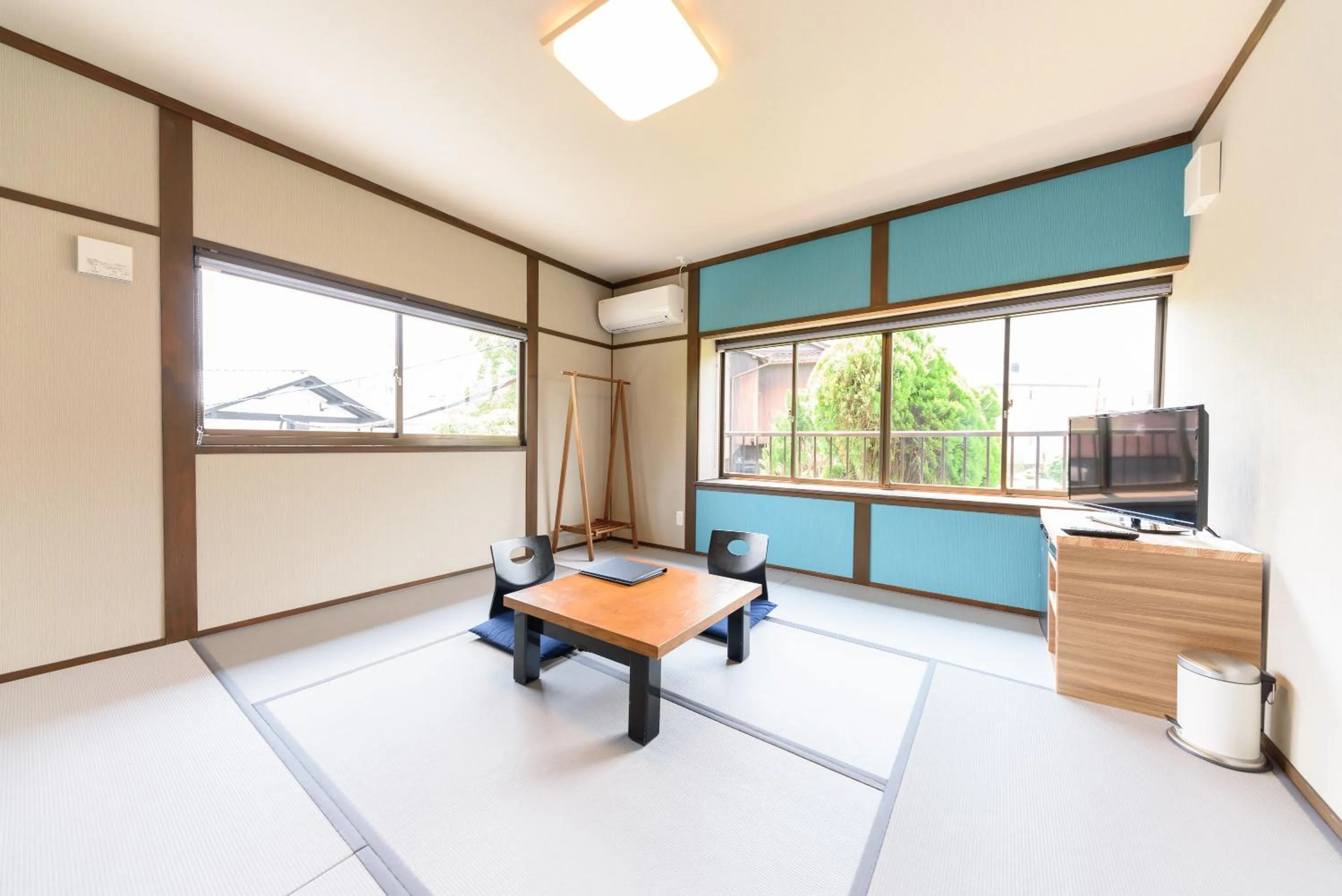 Photo of the whole room in Yufuin Iyotomi
