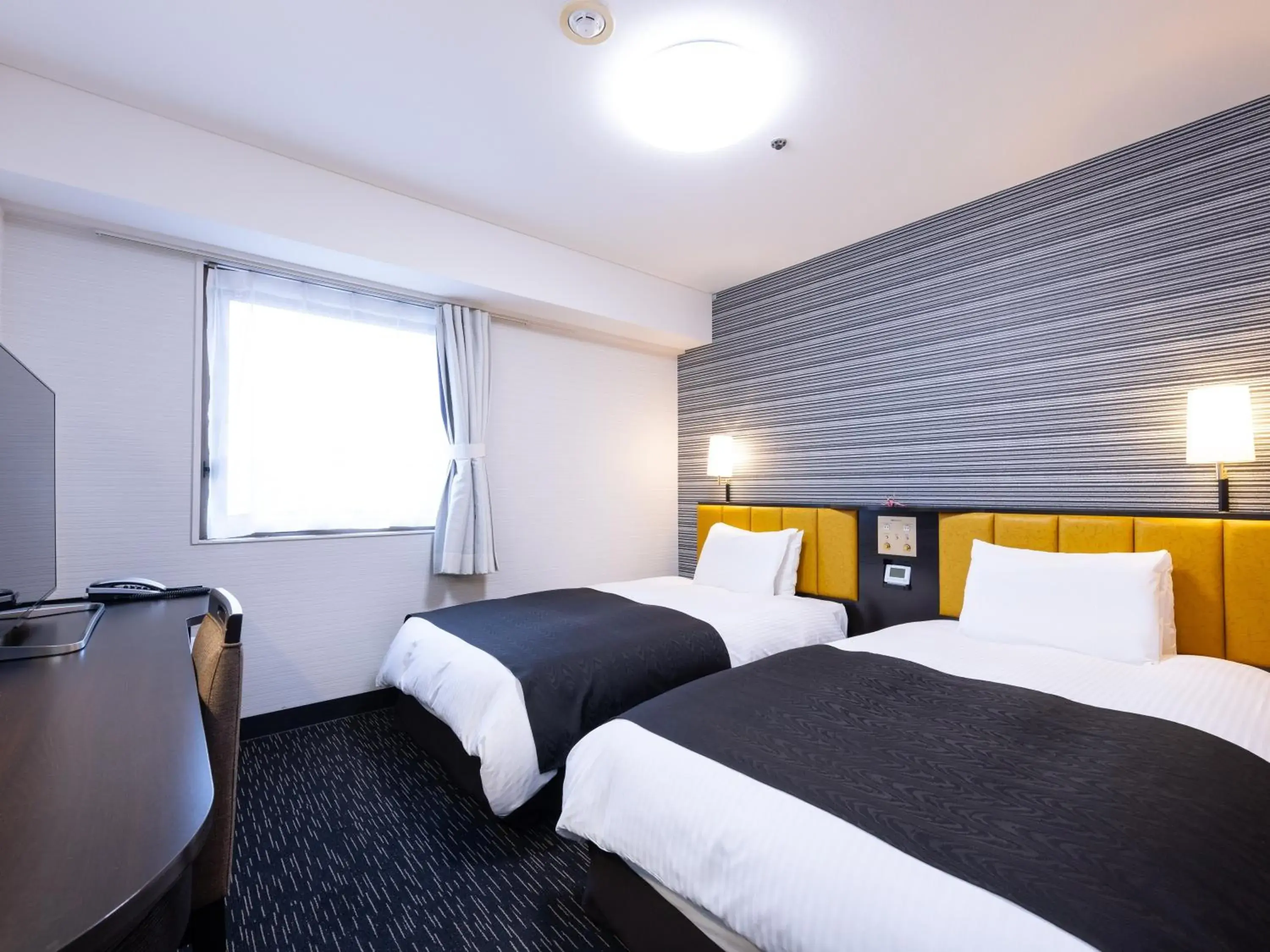 Twin Room - Smoking in APA Hotel Yamagata Tsuruoka Ekimae Twin Room - Smoking in APA Hotel Yamagata Tsuruoka Ekimae