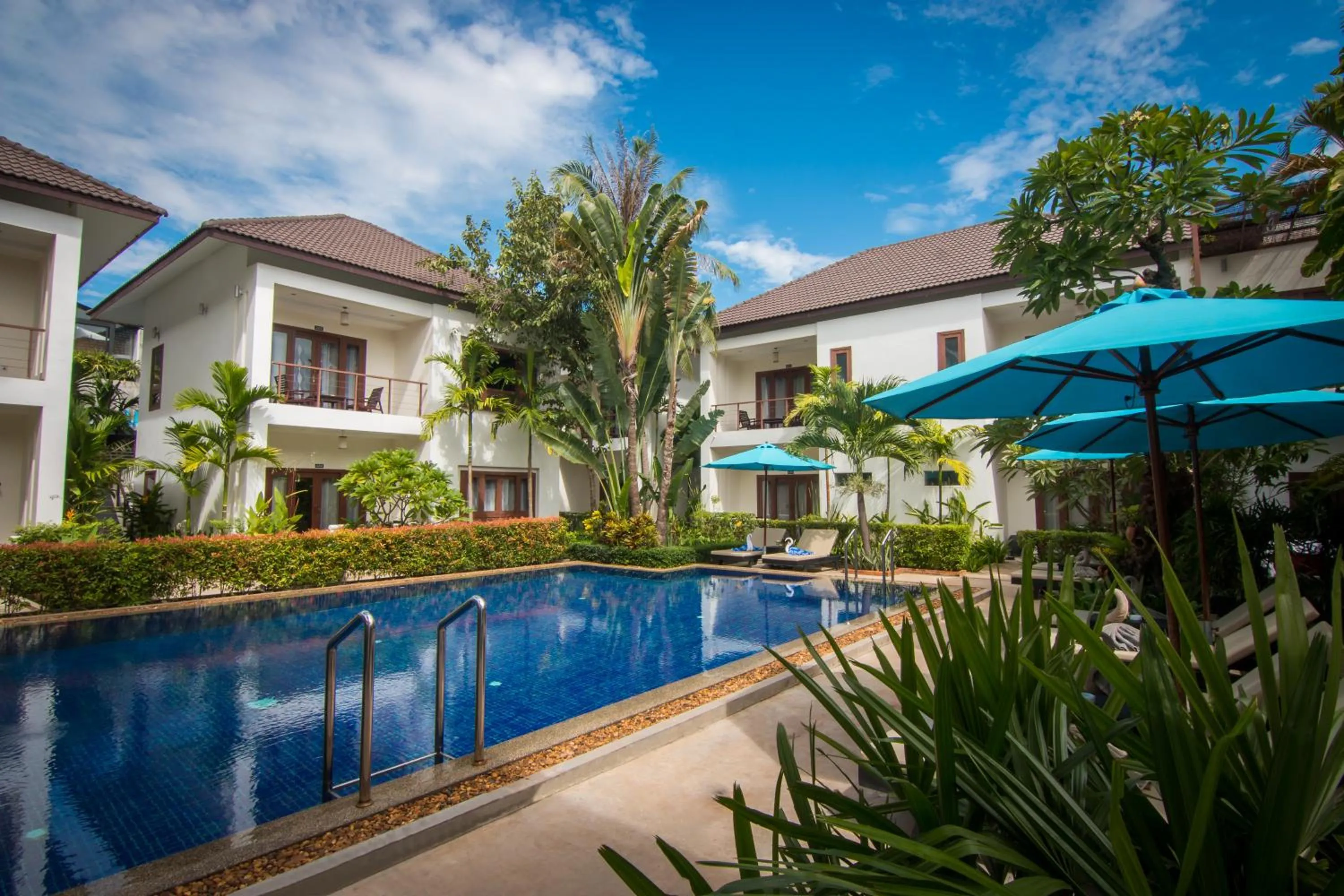 Swimming pool in The Privilege Boutique