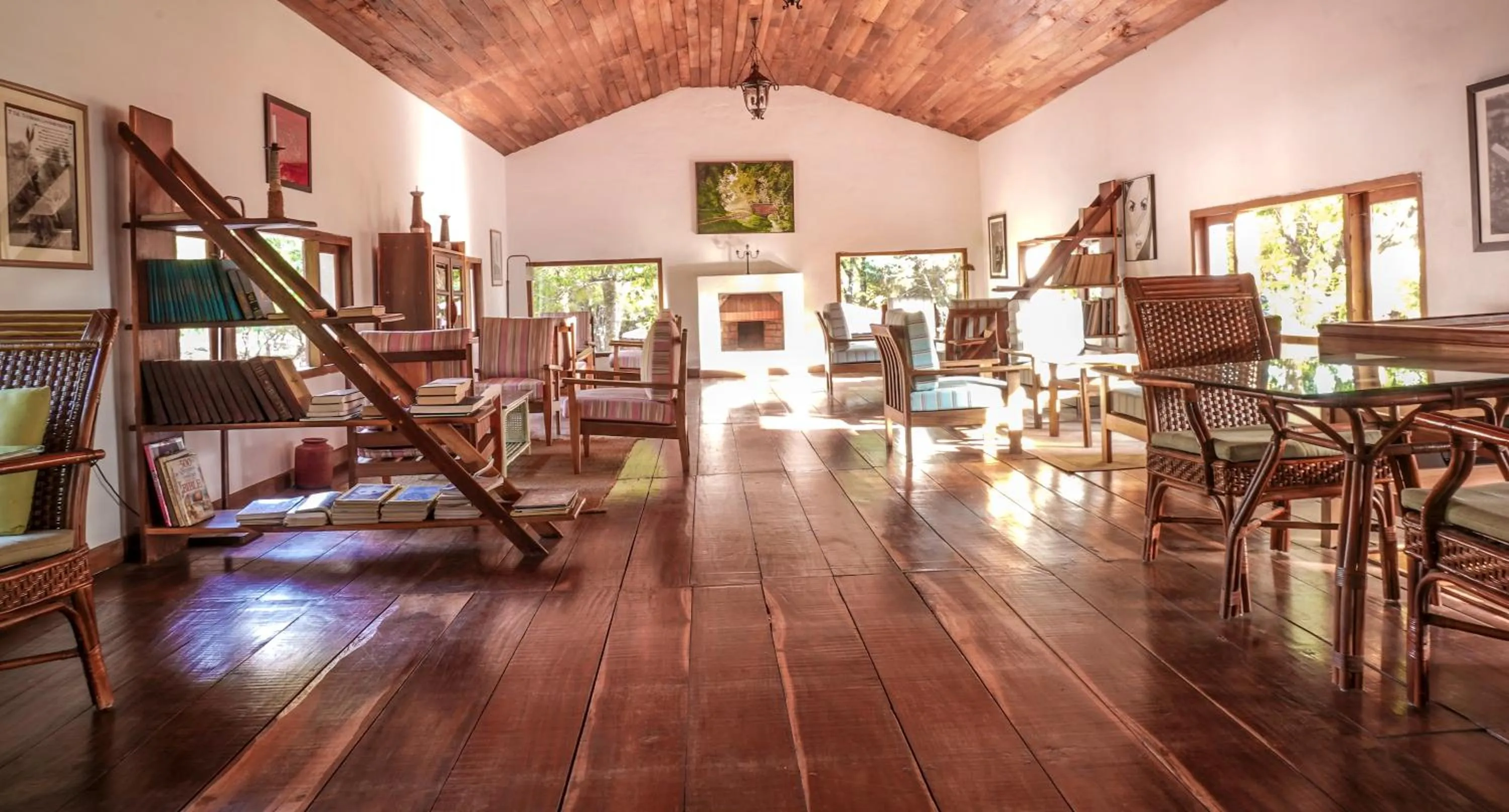Library in Windermere Estate