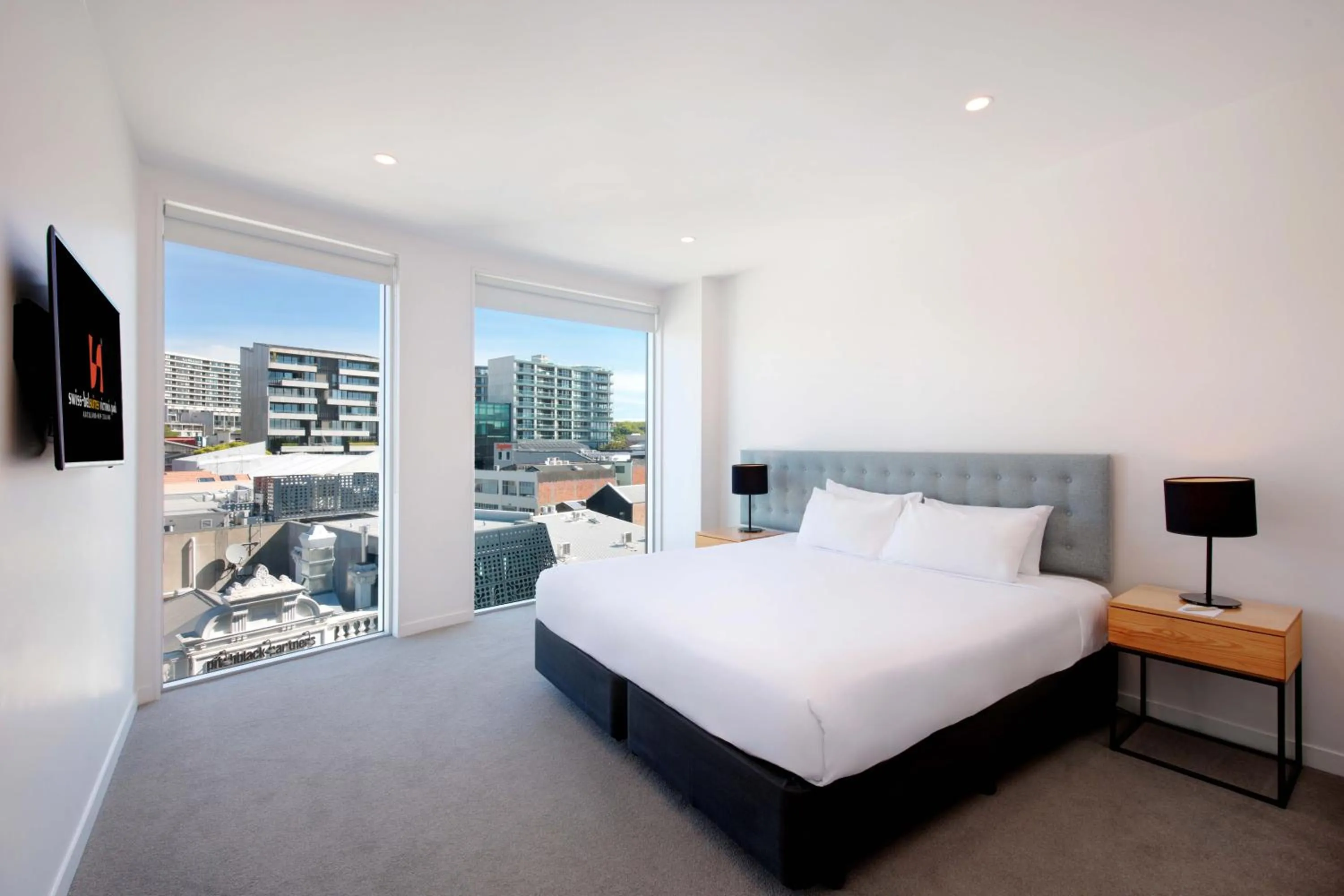 Bed in Swiss-Belsuites Victoria Park Auckland