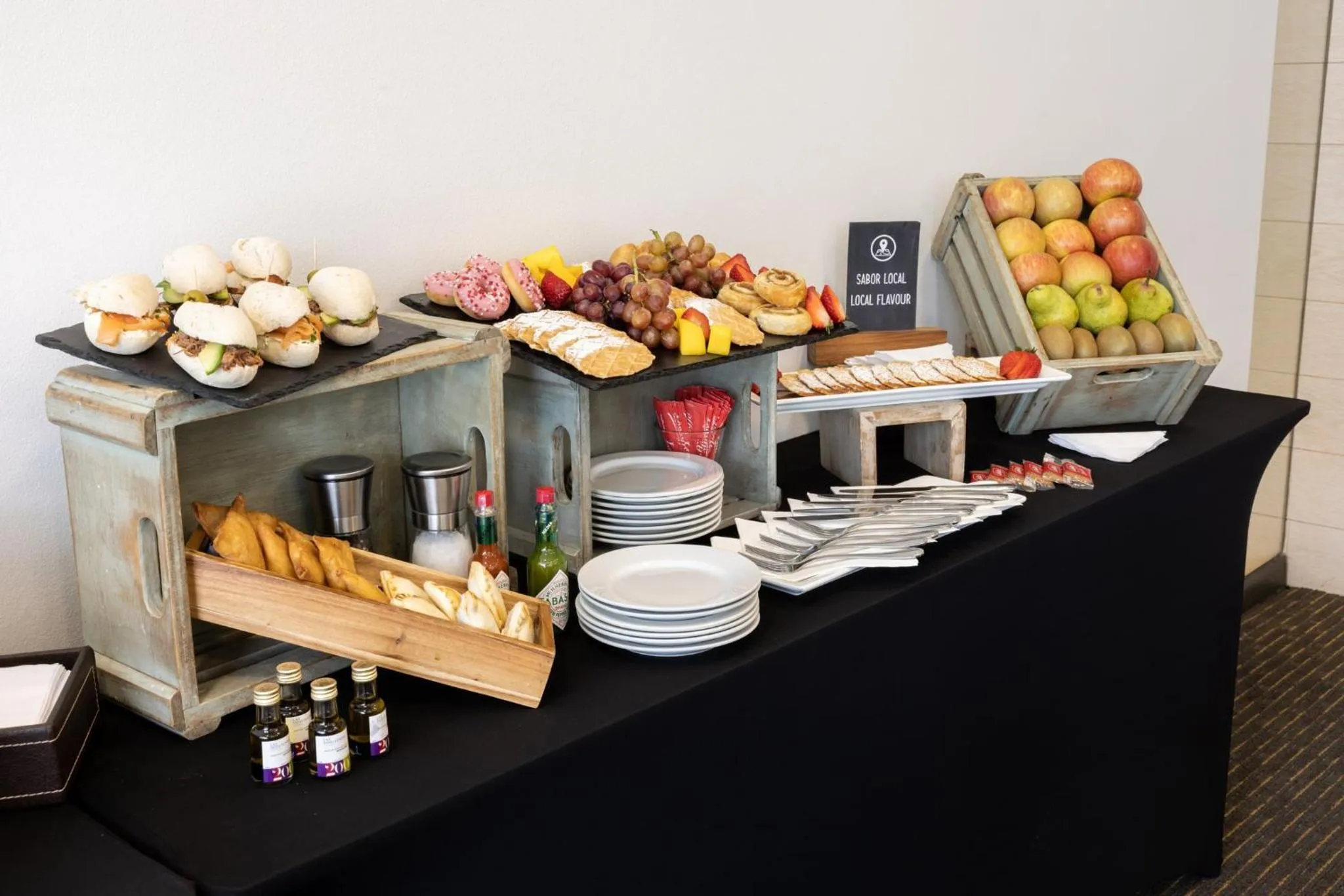 Meeting/conference room in Holiday Inn Santiago - Airport Terminal by IHG