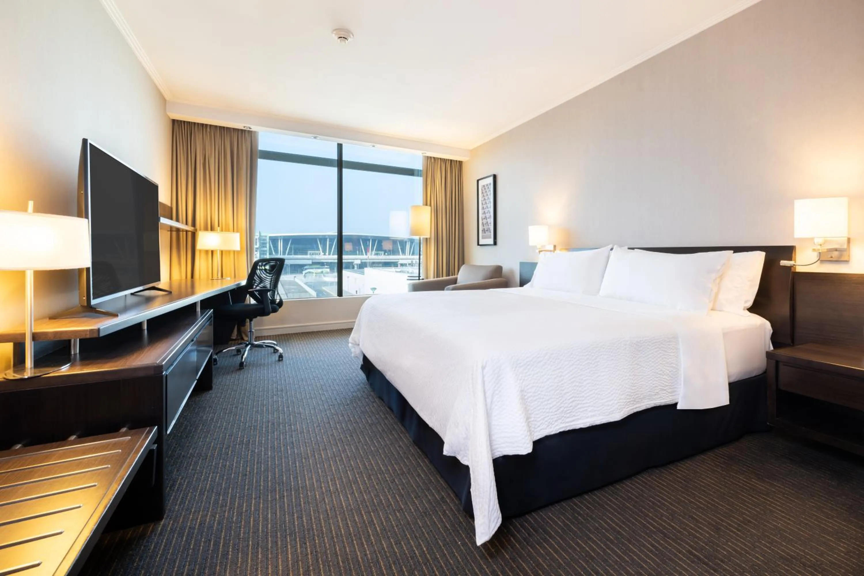 Bed in Holiday Inn Santiago - Airport Terminal by IHG