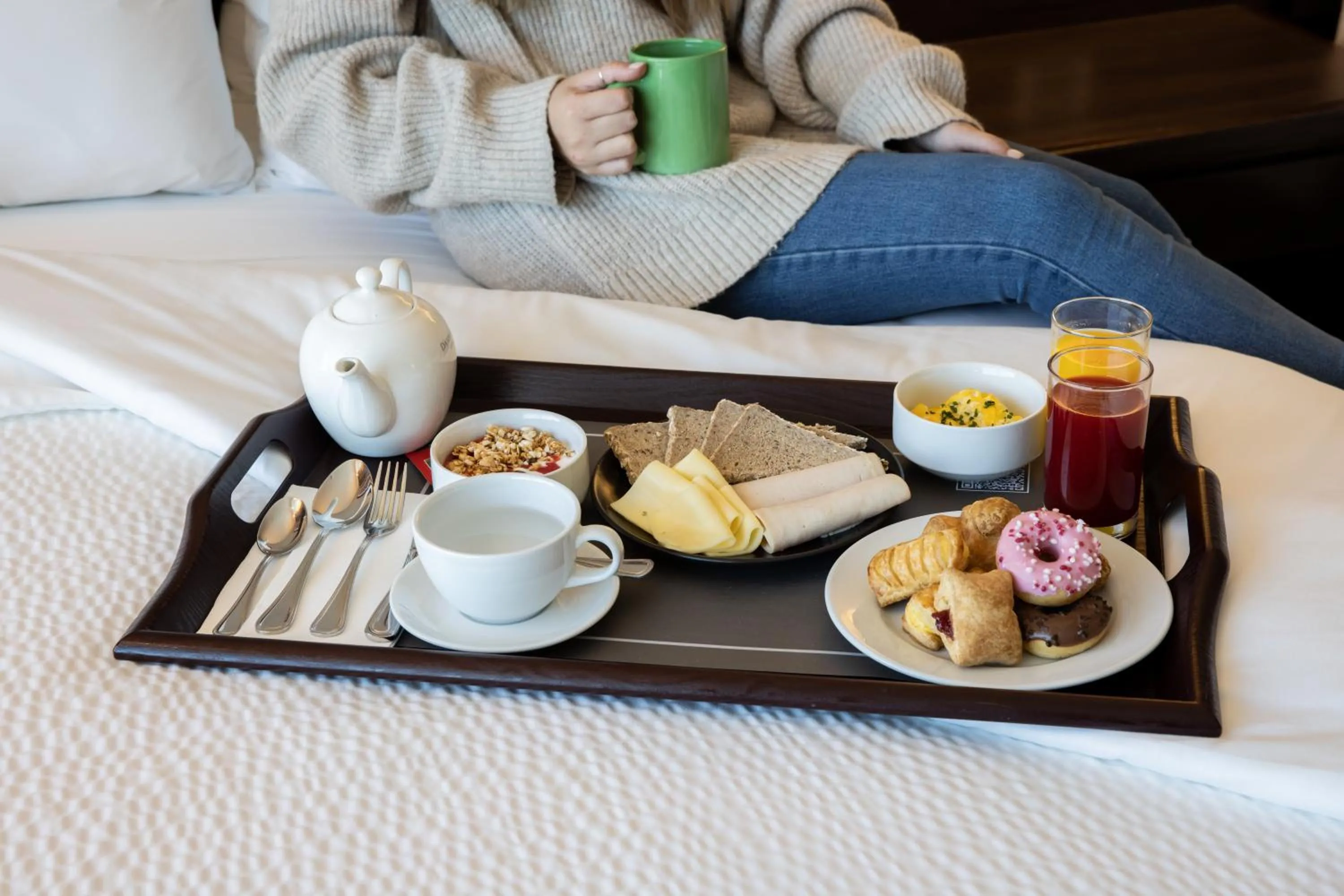 Bed in Holiday Inn Santiago - Airport Terminal by IHG