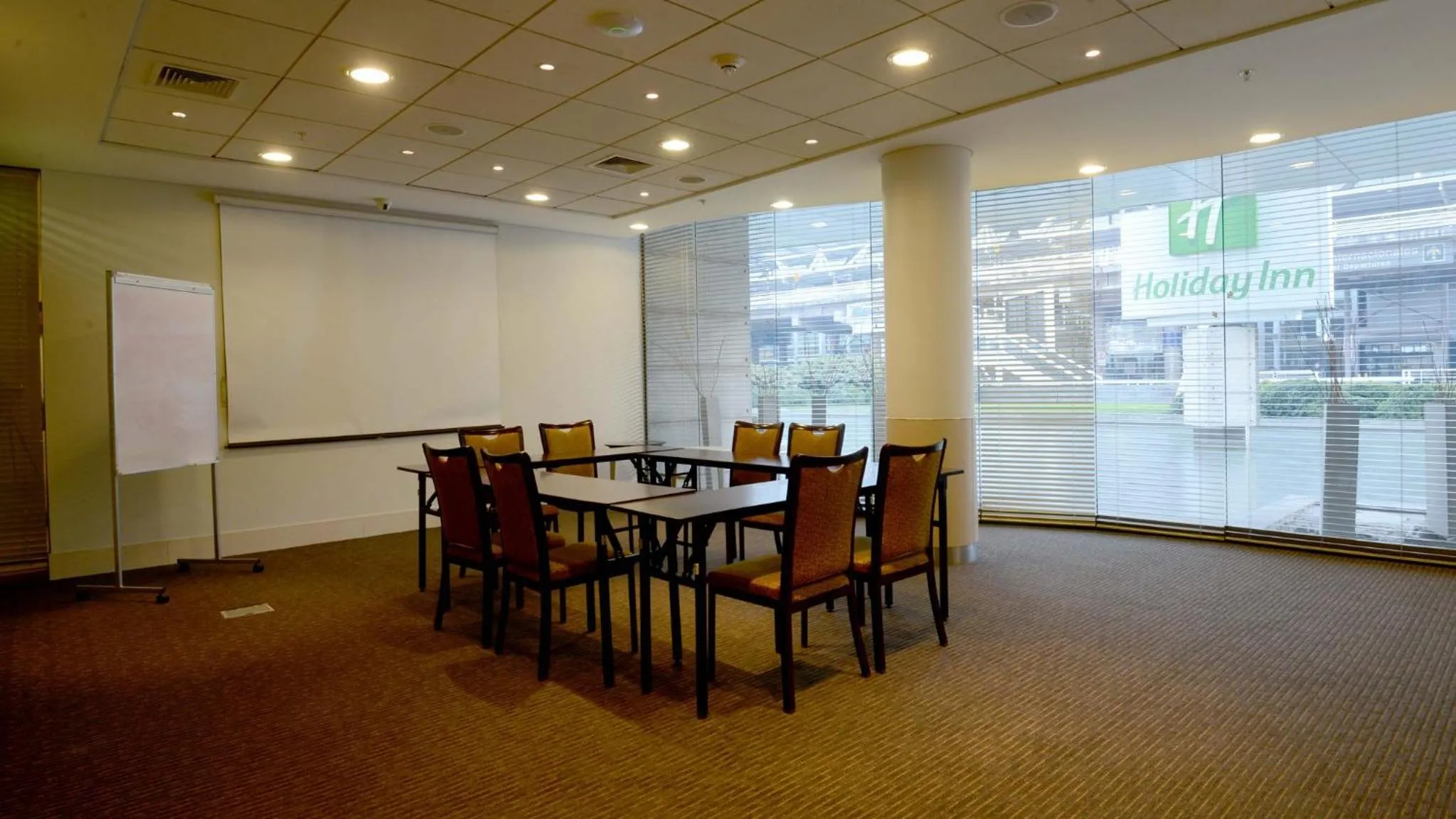 Meeting/conference room in Holiday Inn Santiago - Airport Terminal by IHG