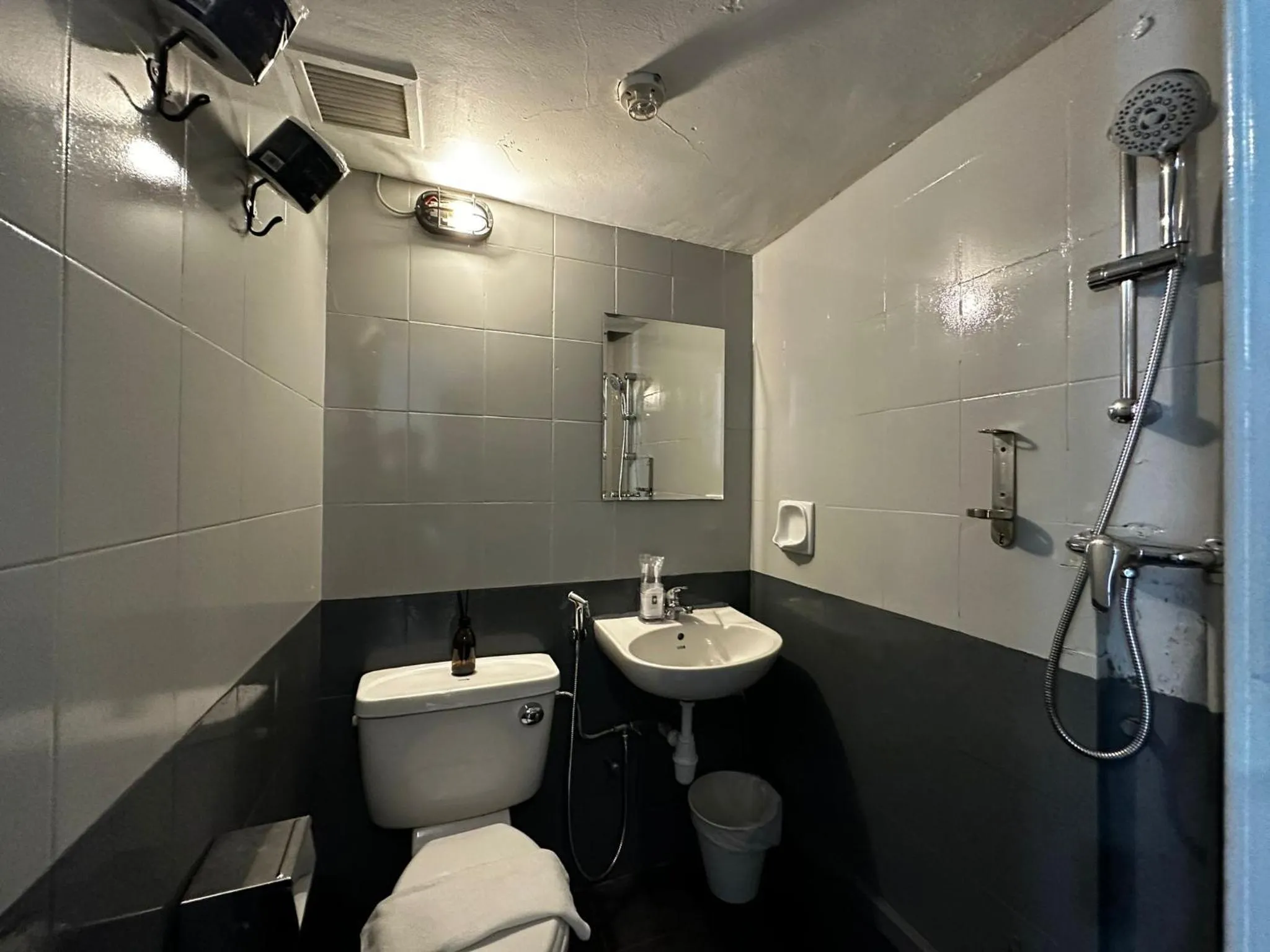 Bathroom in Check-Inn at Little India