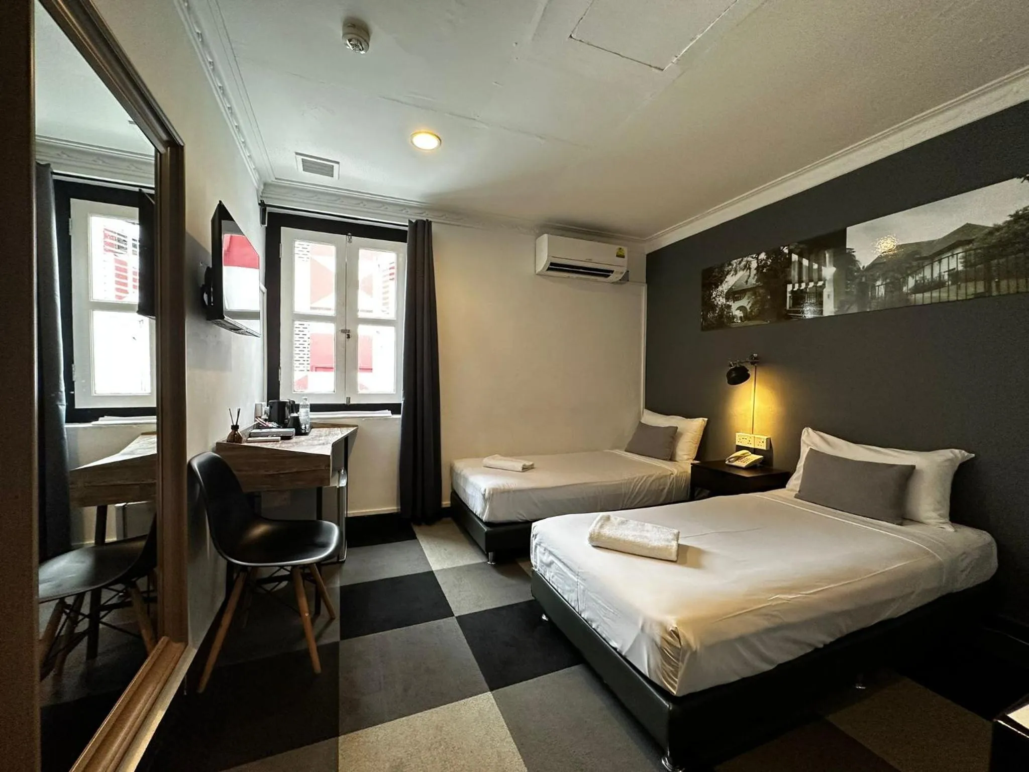 Bed in Check-Inn at Little India