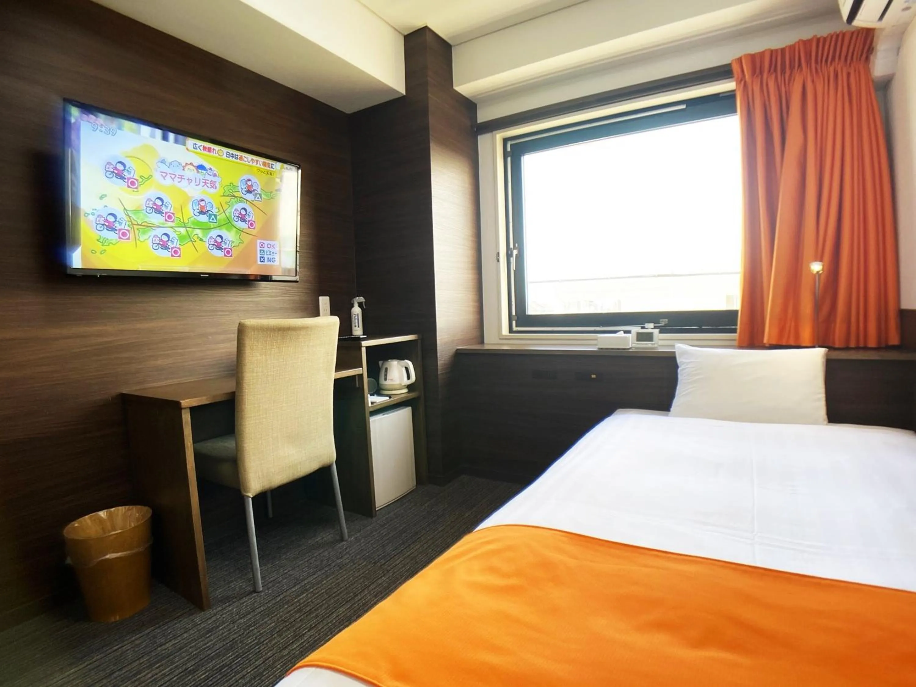 Photo of the whole room, Bed in High Set HOTEL SHIZUOKA Inter