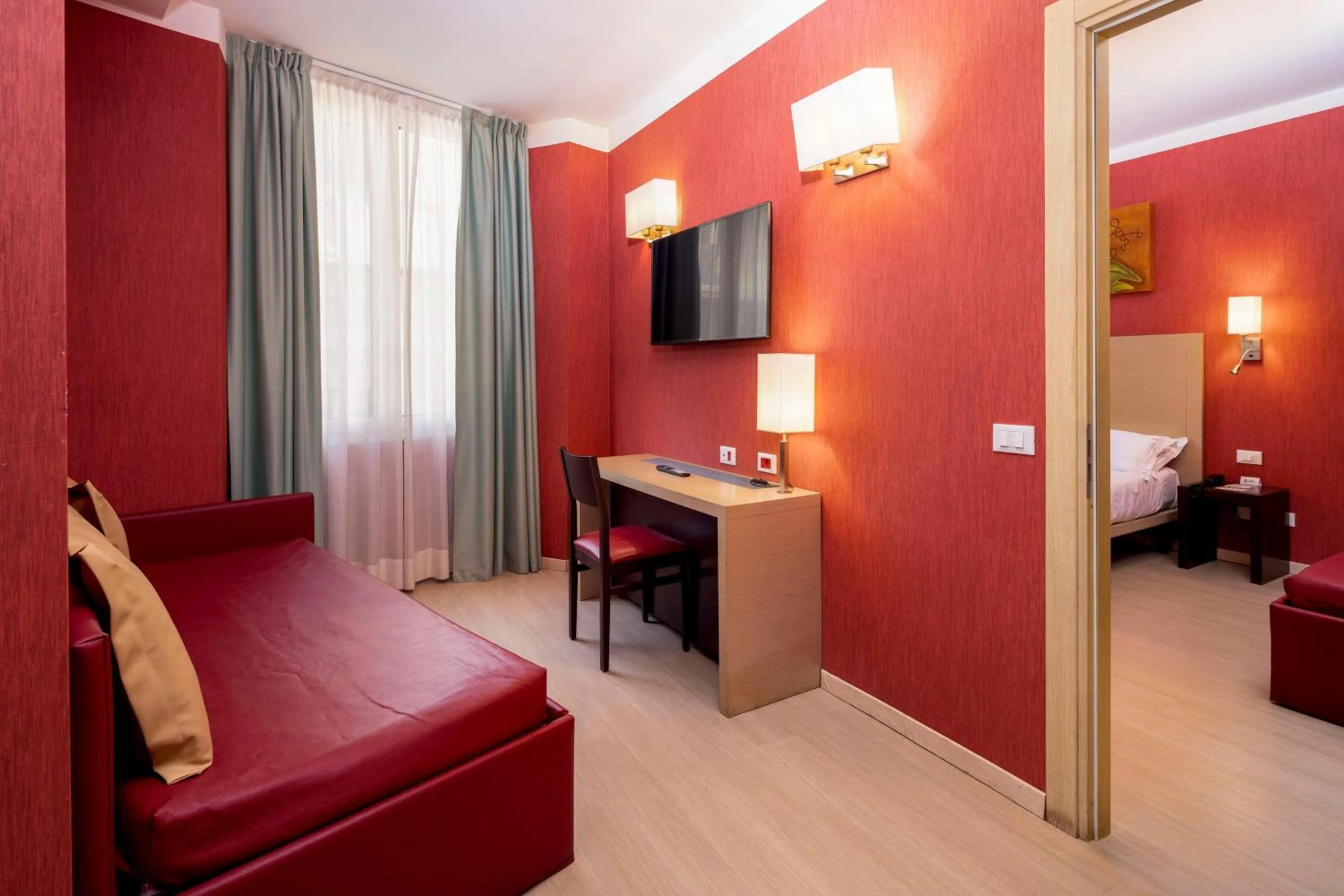 Photo of the whole room, Bed in Best Western Porto Antico