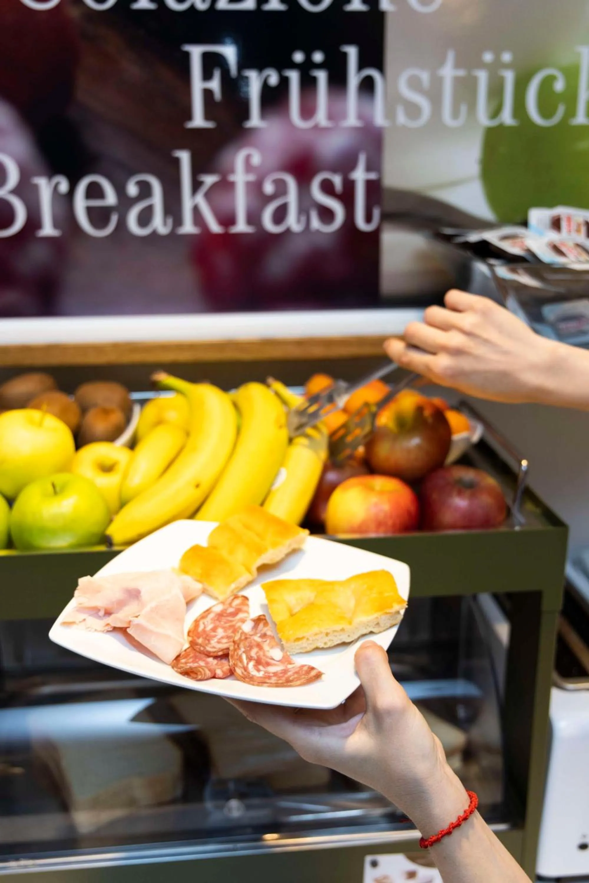 Breakfast in Best Western Porto Antico