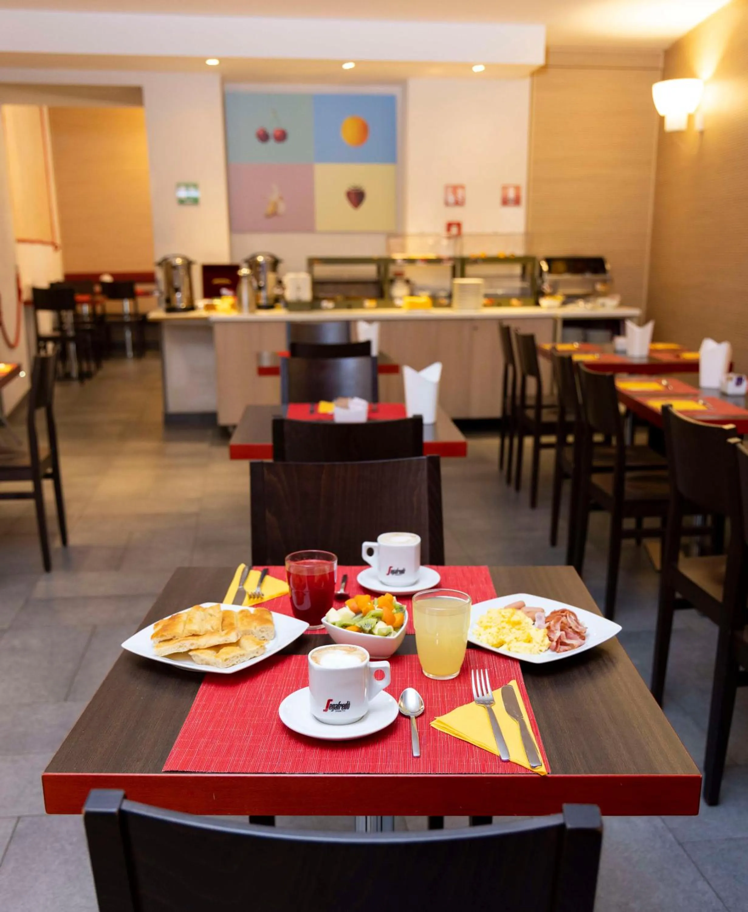 Breakfast in Best Western Porto Antico