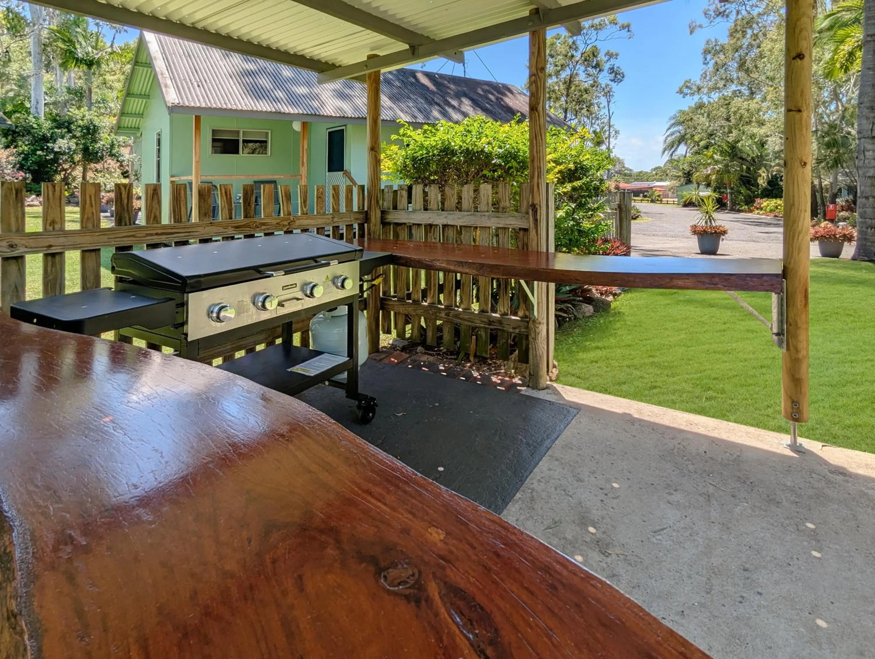 BBQ facilities in Gumnut Glen Cabins