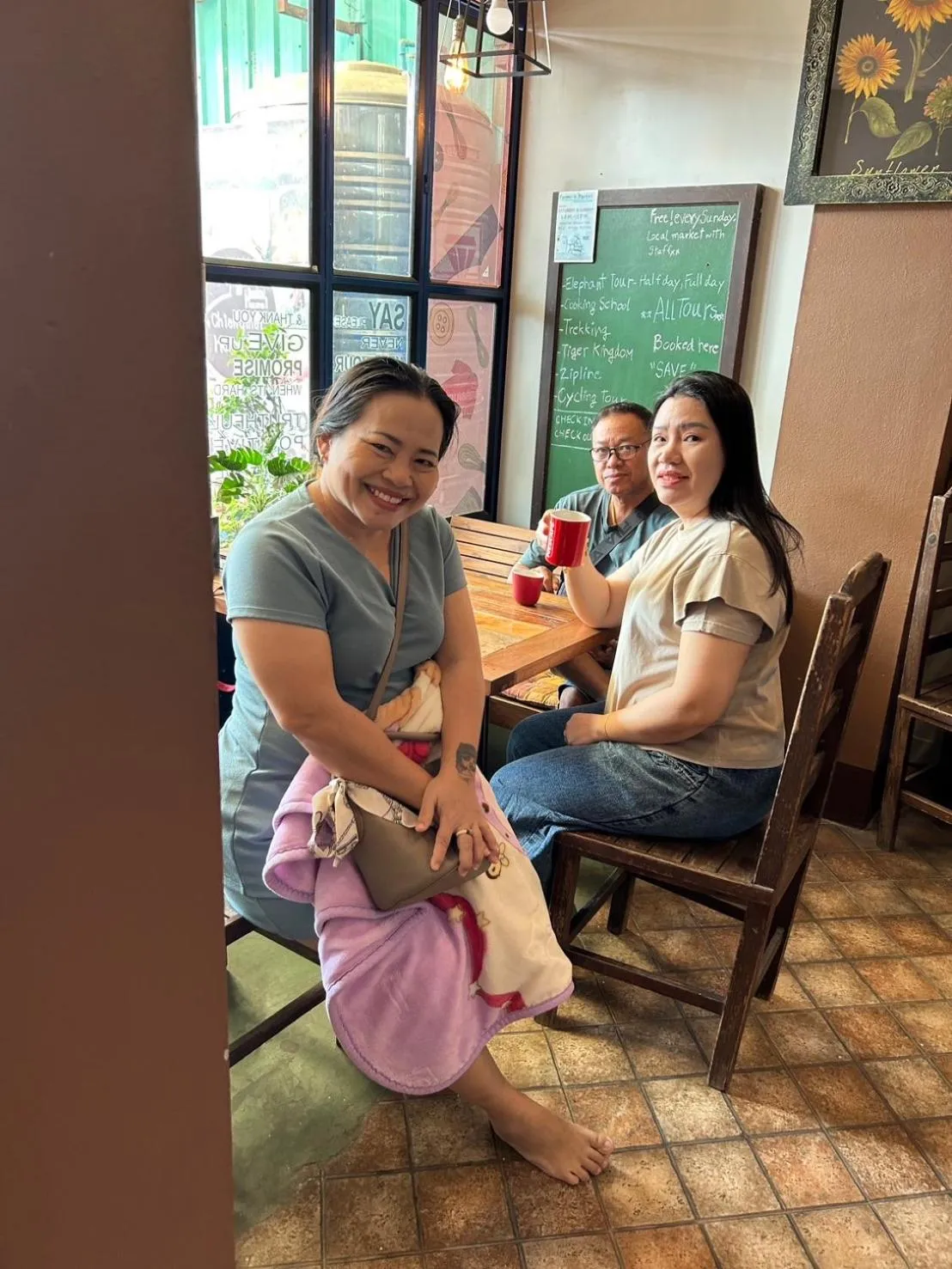 People in Chiangmai HomeTeL