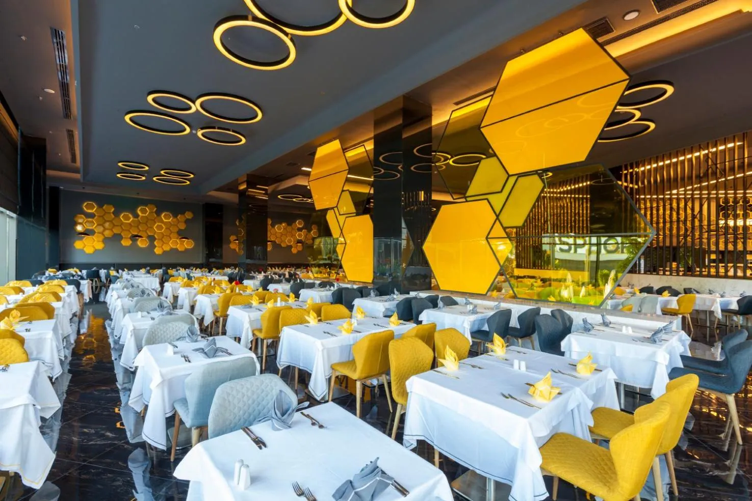 Restaurant/places to eat in Bosphorus Sorgun Hotel - Ultra All Inclusive