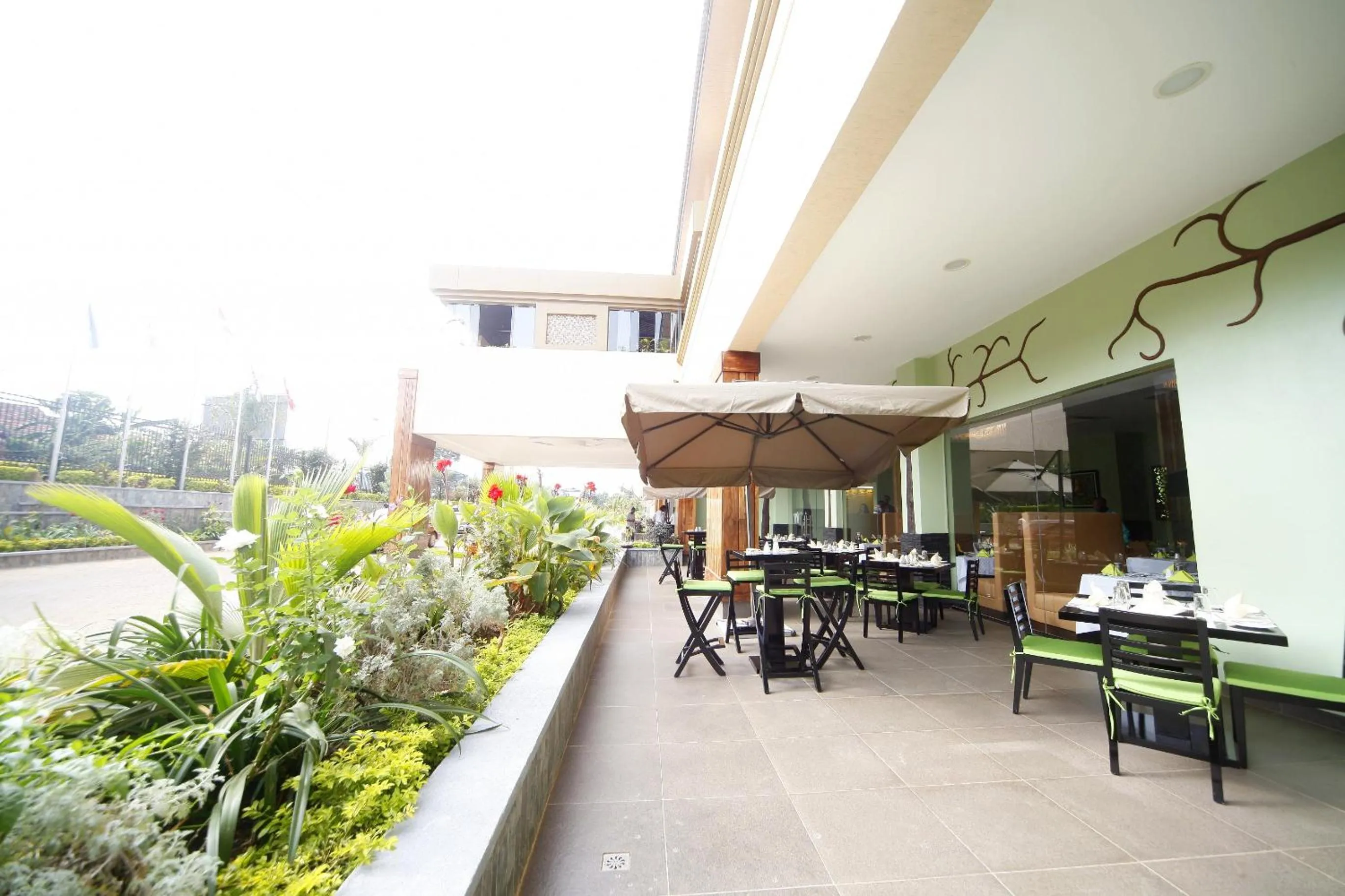Patio in Best Western Premier Garden Hotel Entebbe