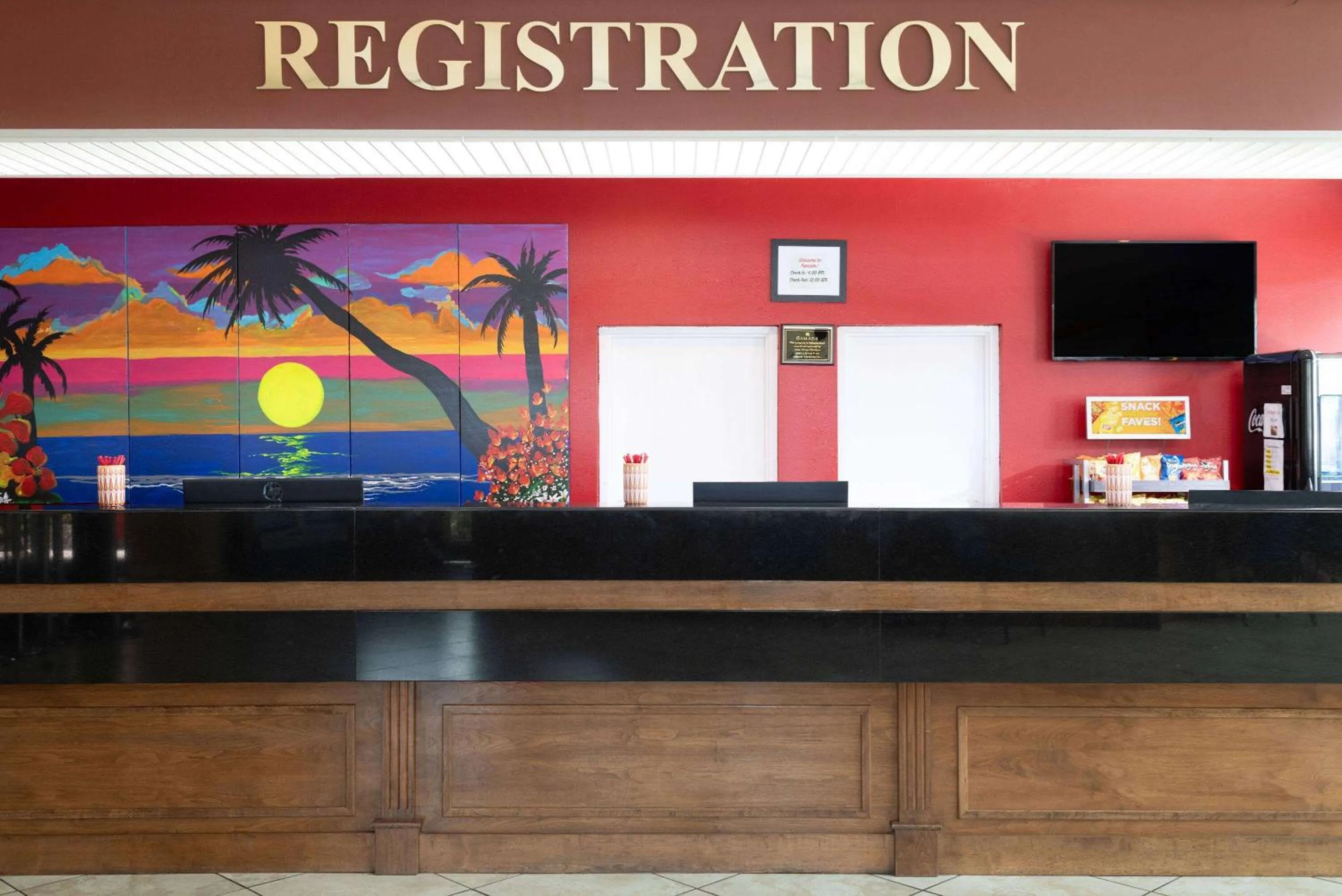 Lobby or reception in Ramada by Wyndham Kissimmee Gateway - Free Theme Park Shuttle