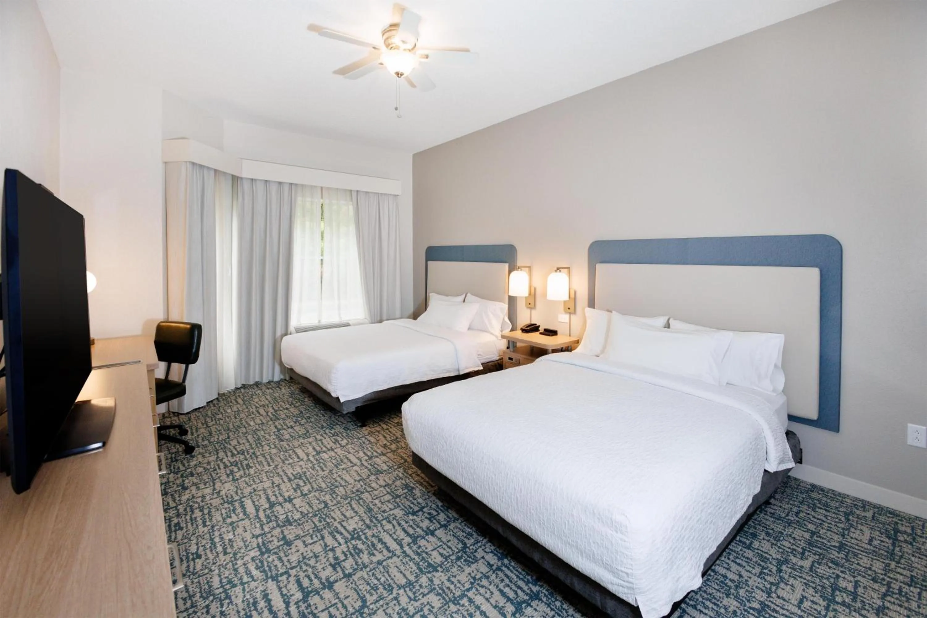 Bed in Homewood Suites by Hilton Rochester - Victor