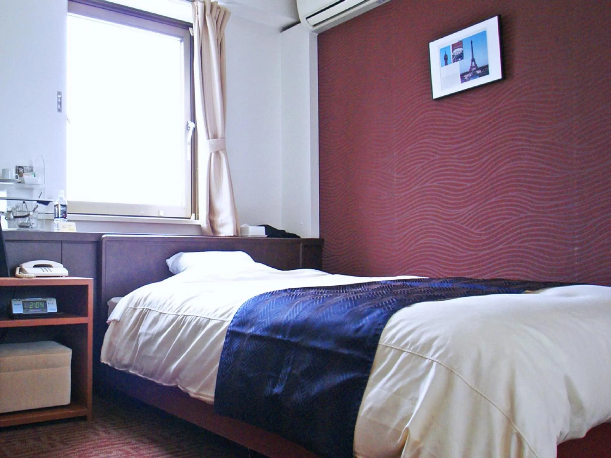 Photo of the whole room, Bed in Hotel Cerezo
