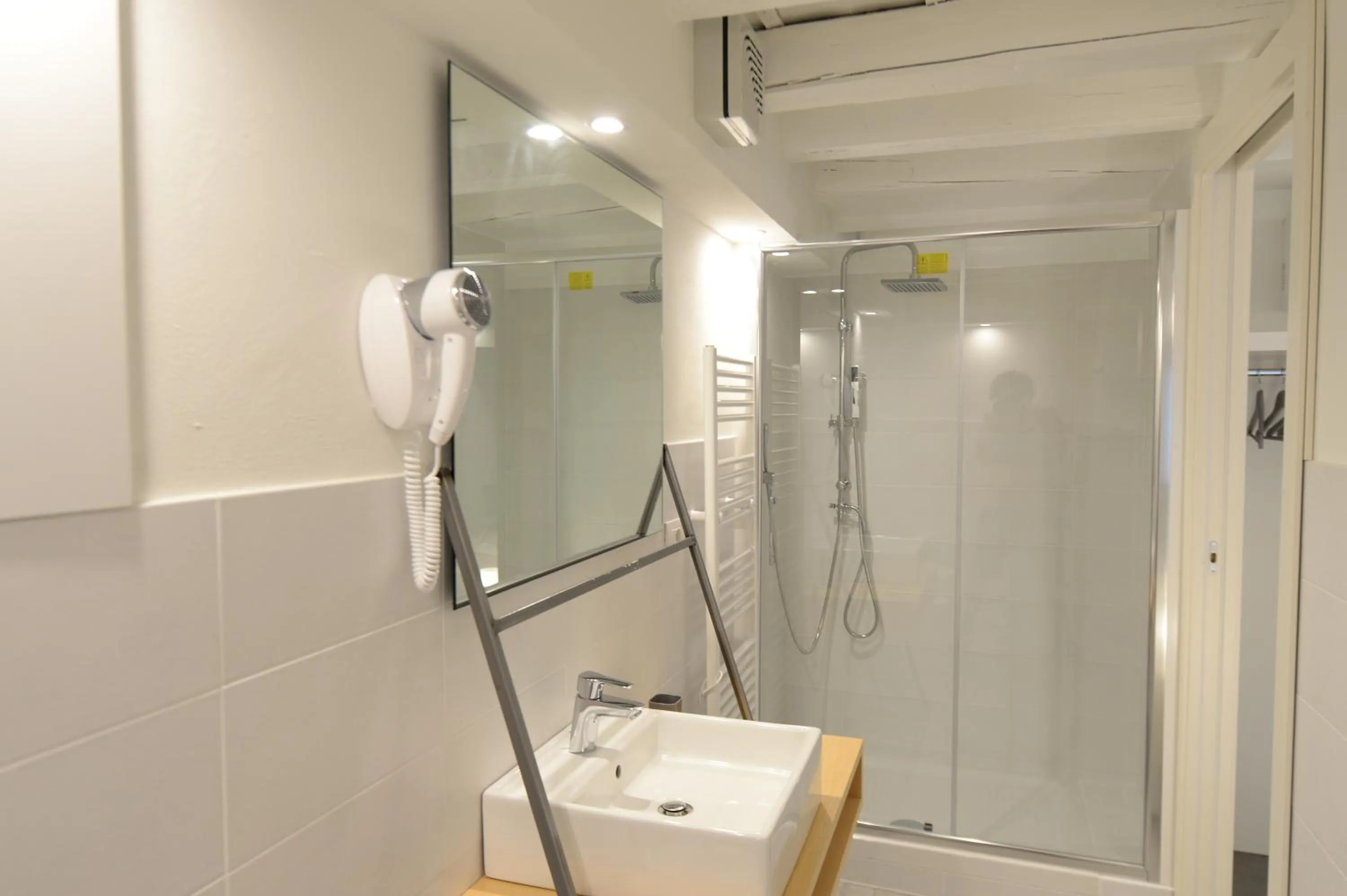 Bathroom in Piano Tre