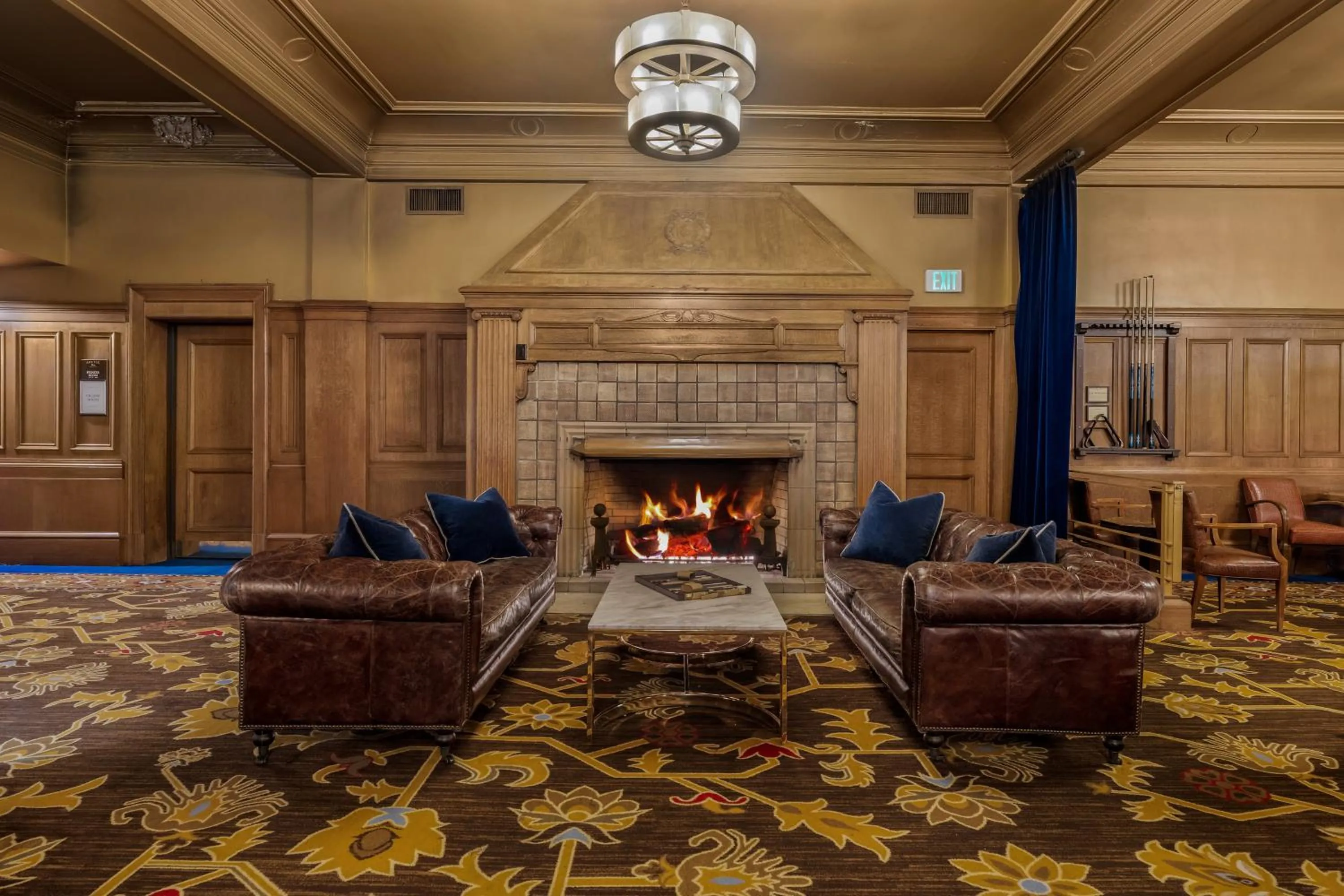 Lounge or bar in Arctic Club Hotel