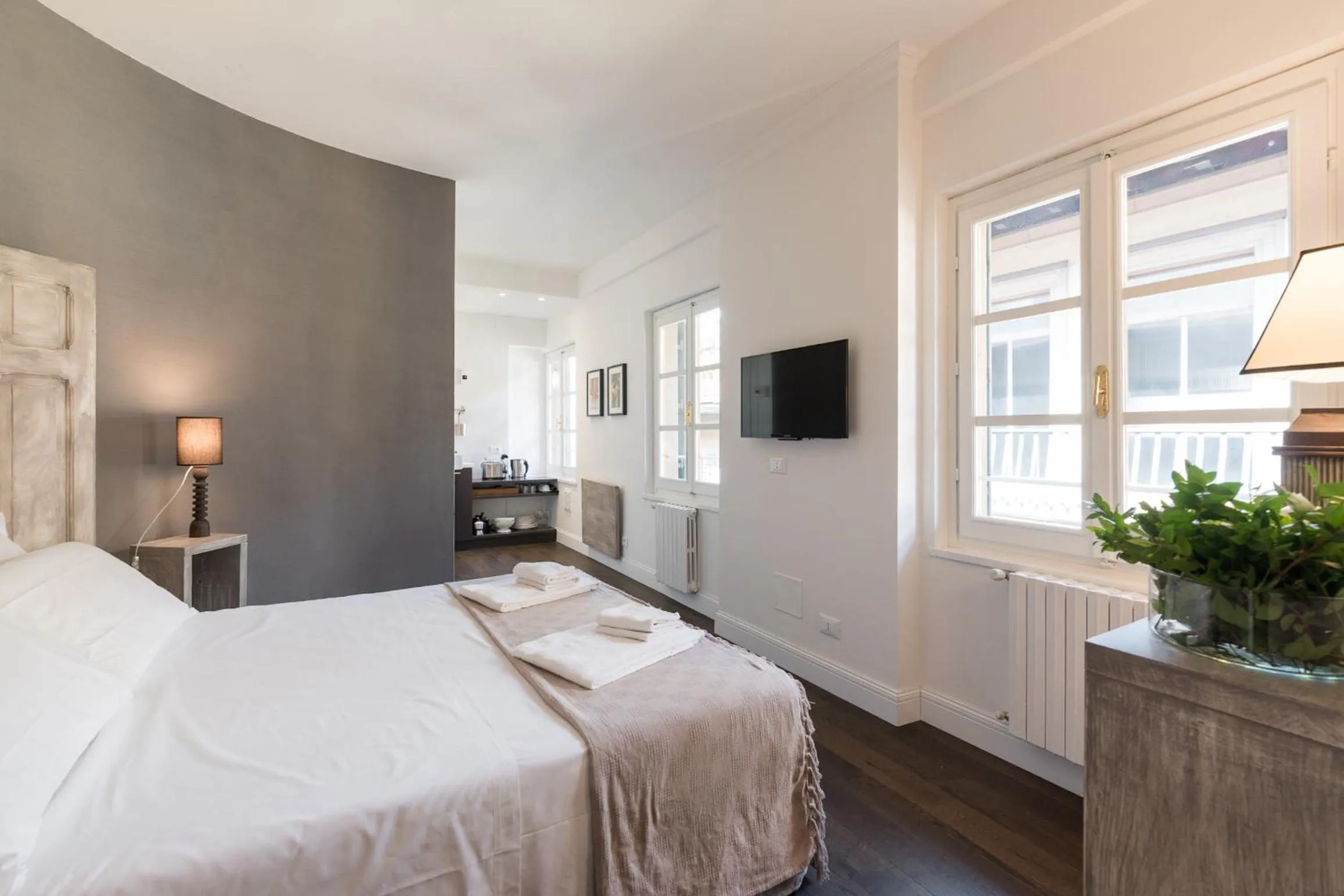 Bedroom, Bed in Novella Goldoni Suite-by Florence Concierge