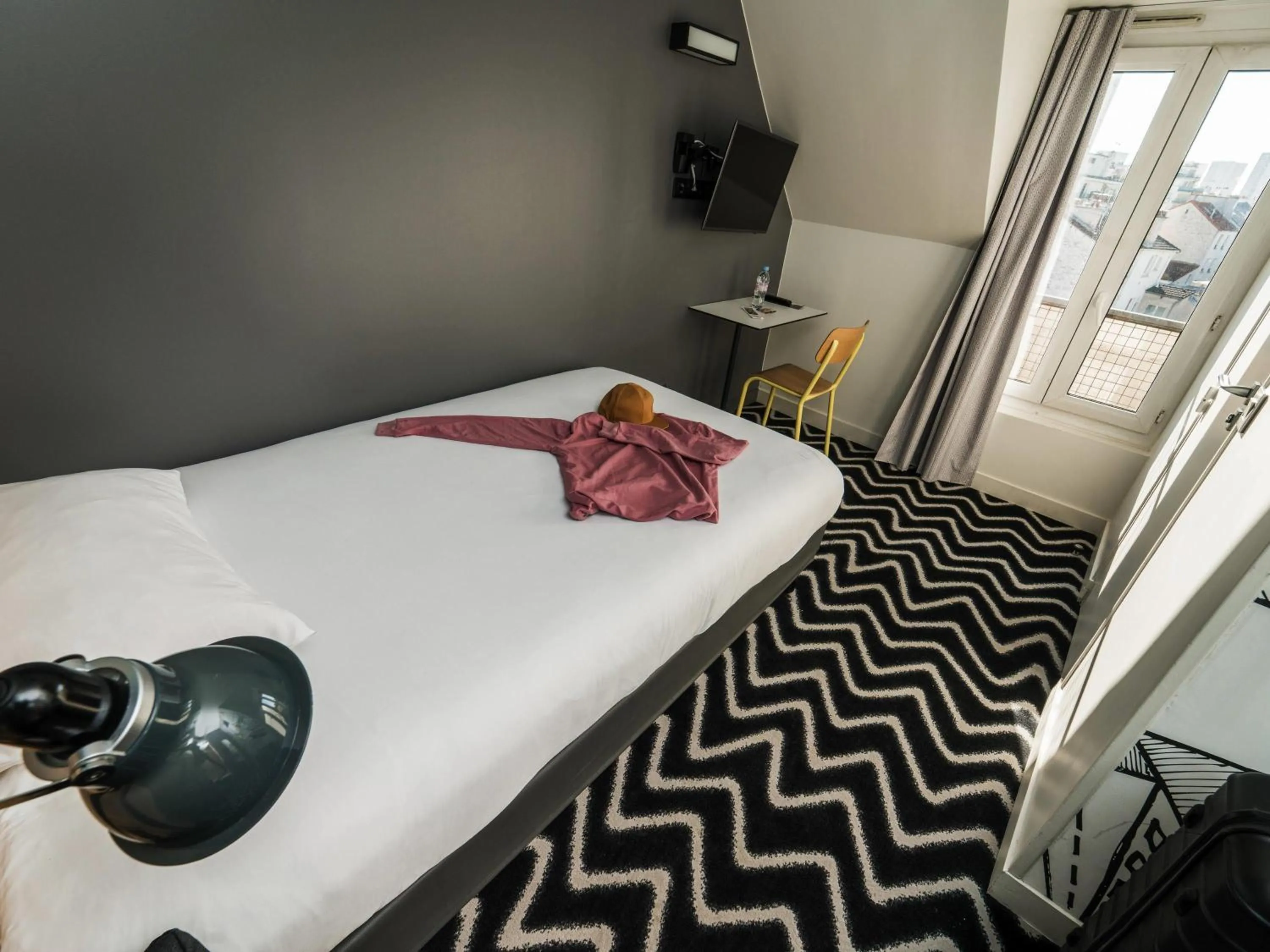 Bedroom, Bed in Ibis Styles Paris Place d'Italie - Butte Aux Cailles