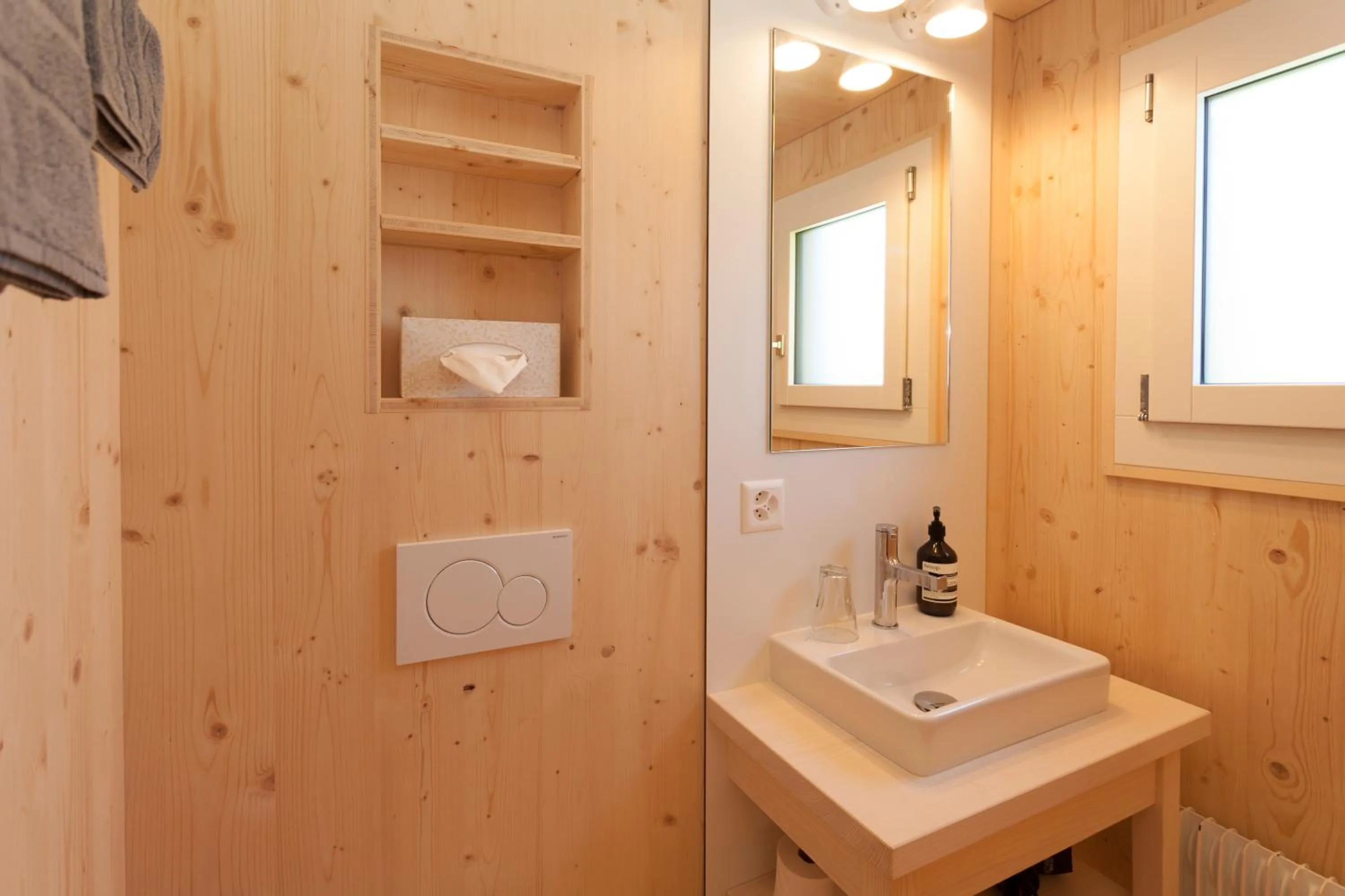 Lenk Lodge - Boutique & Design Hotel und Apartements