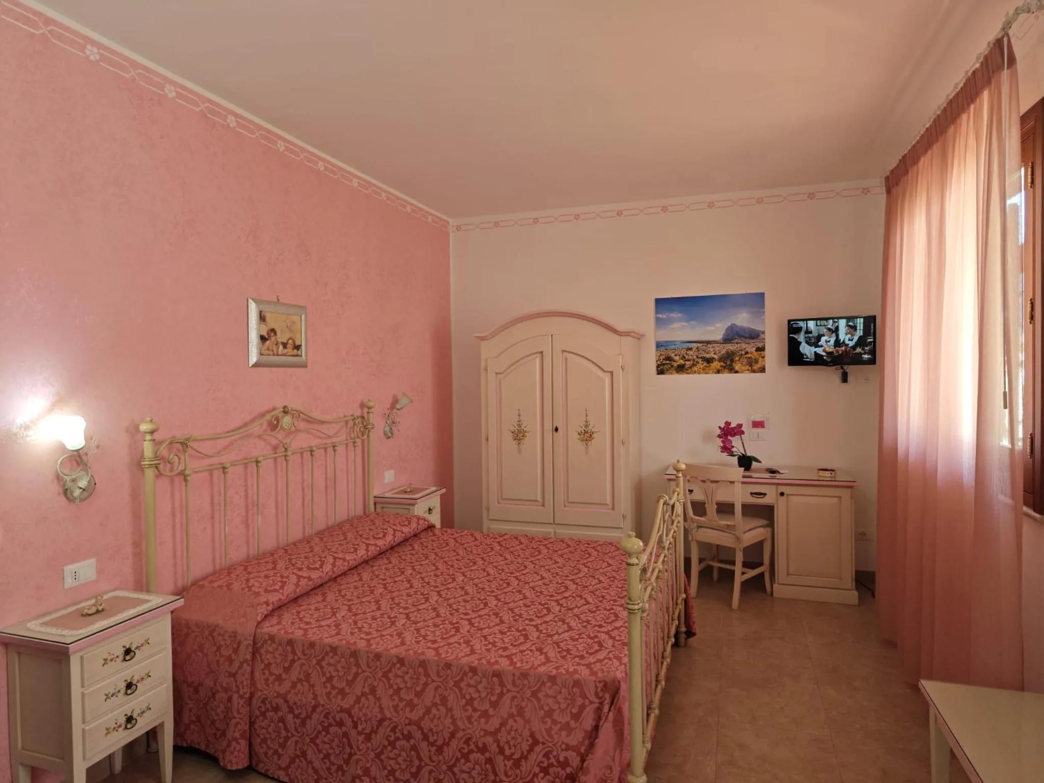 Bedroom in B&B Orchidea