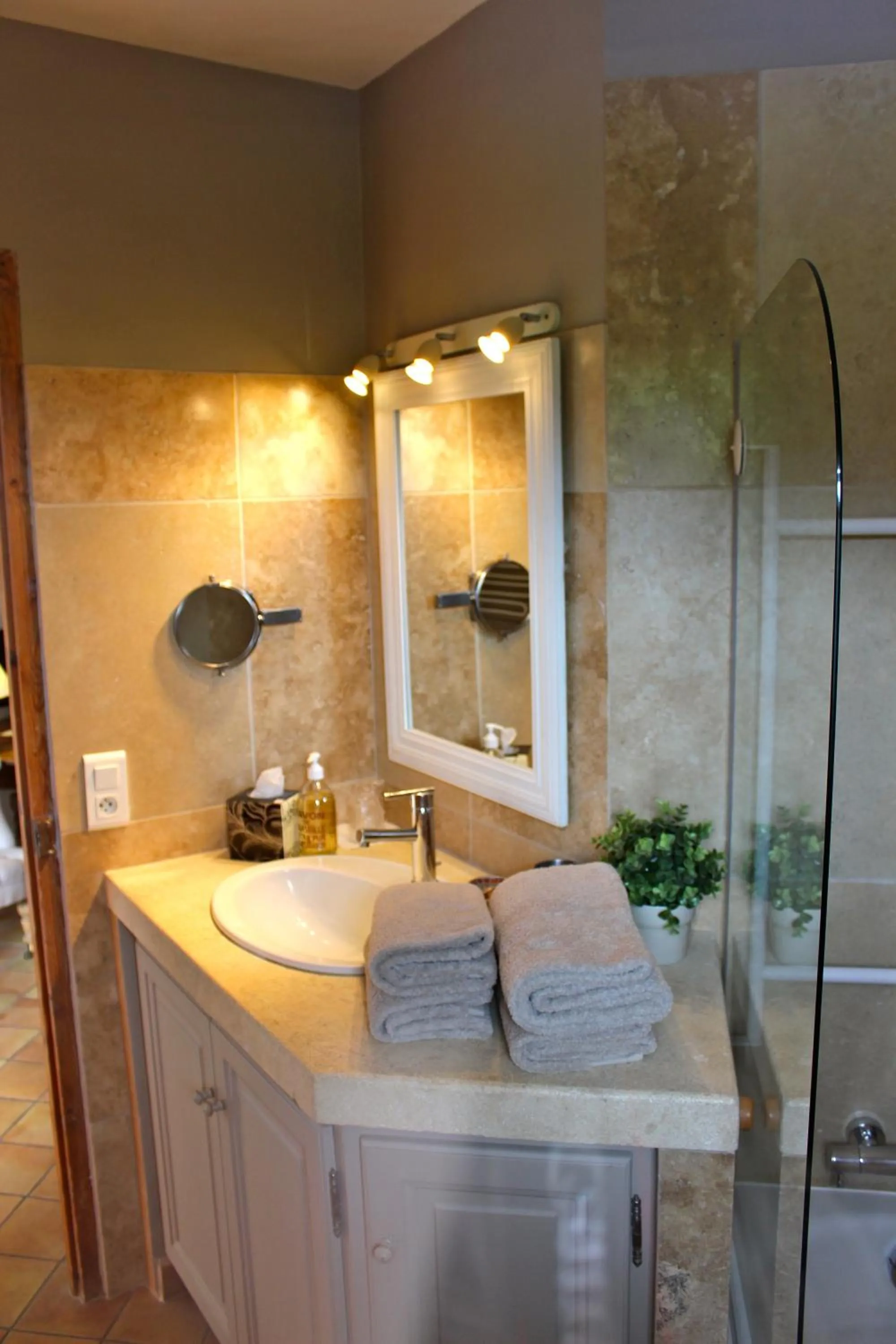 Bathroom in B&B La Badelle