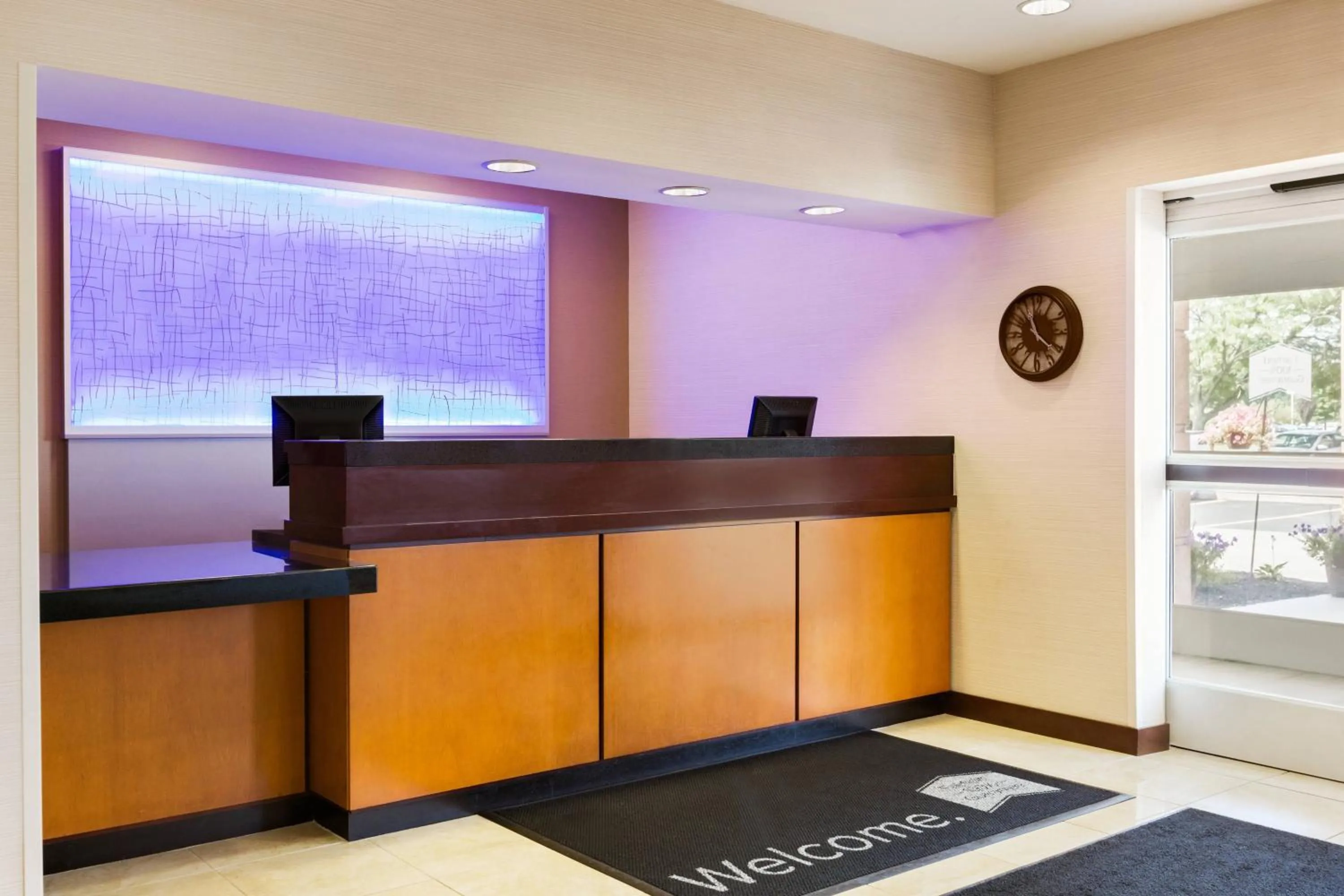 Lobby or reception in Fairfield Inn & Suites by Marriott Toledo Maumee