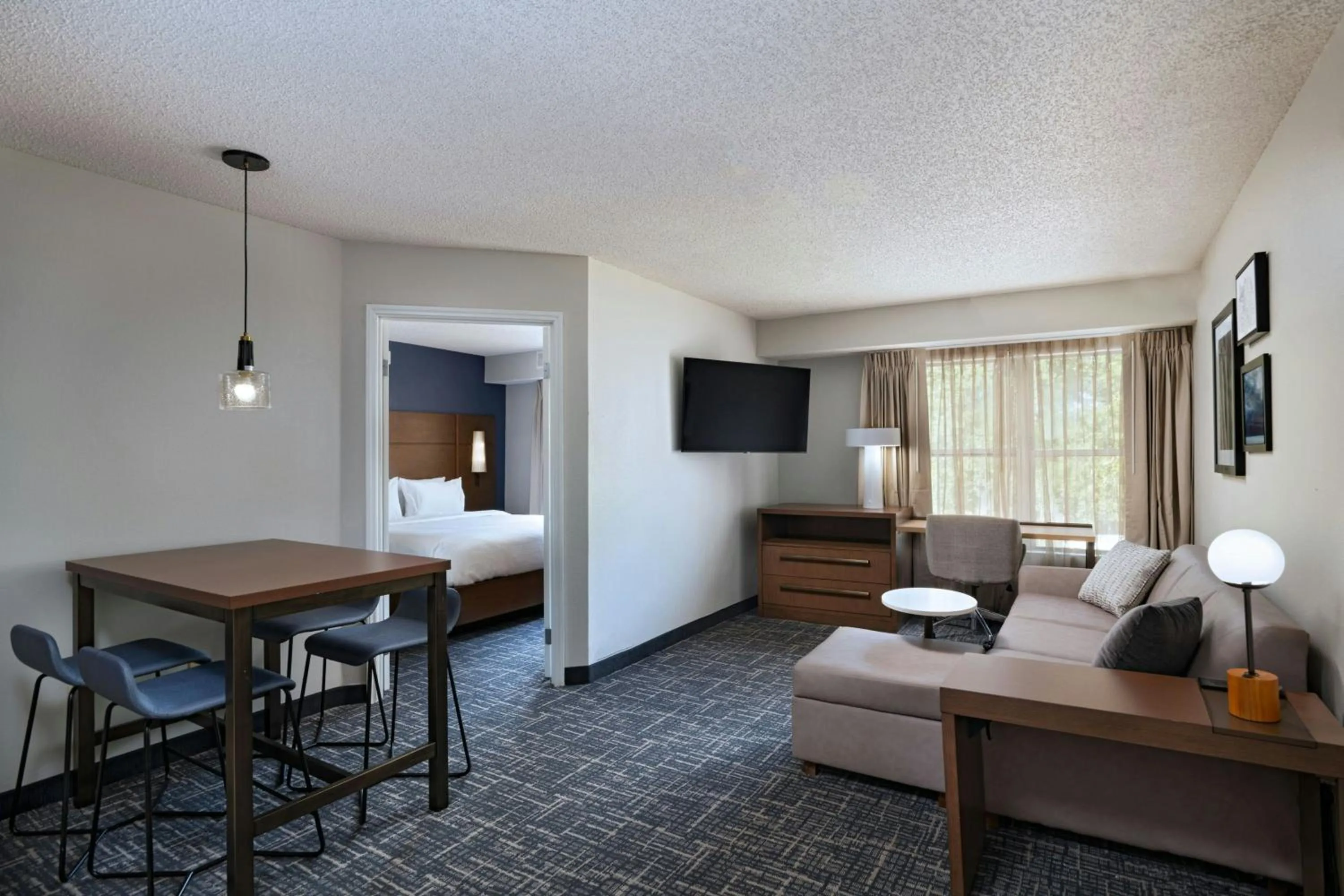 Living room in Residence Inn by Marriott Houston The Woodlands/Lake Front Circle