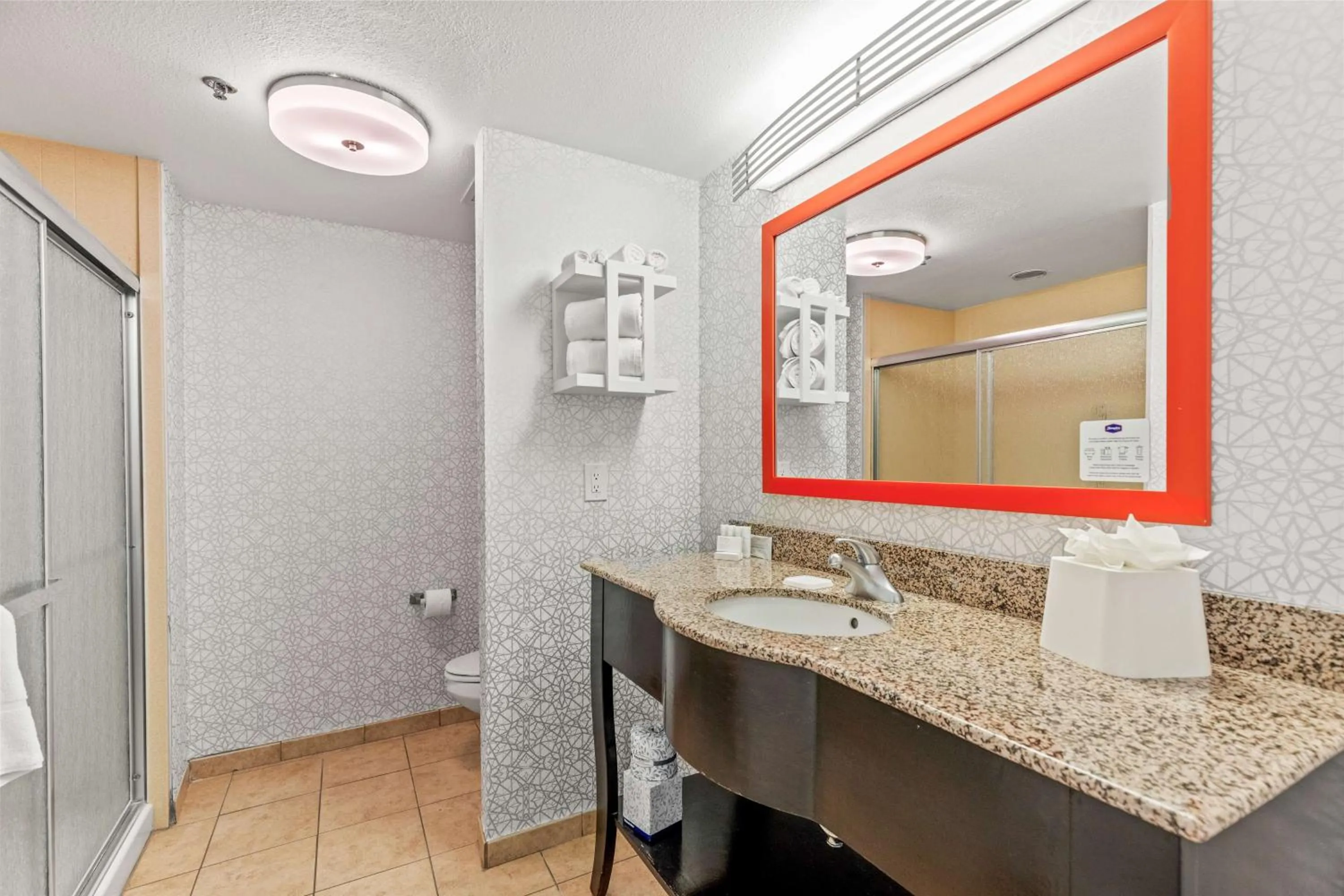 Bathroom in Hampton Inn Denver Northeast-Brighton