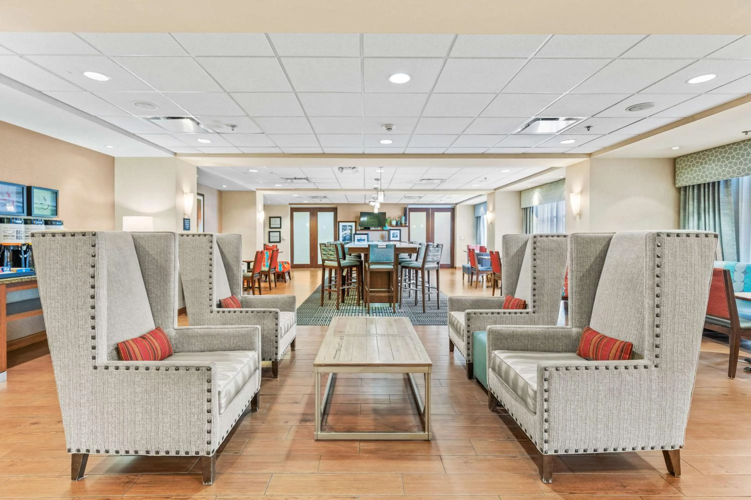 Lobby or reception in Hampton Inn Denver Northeast-Brighton