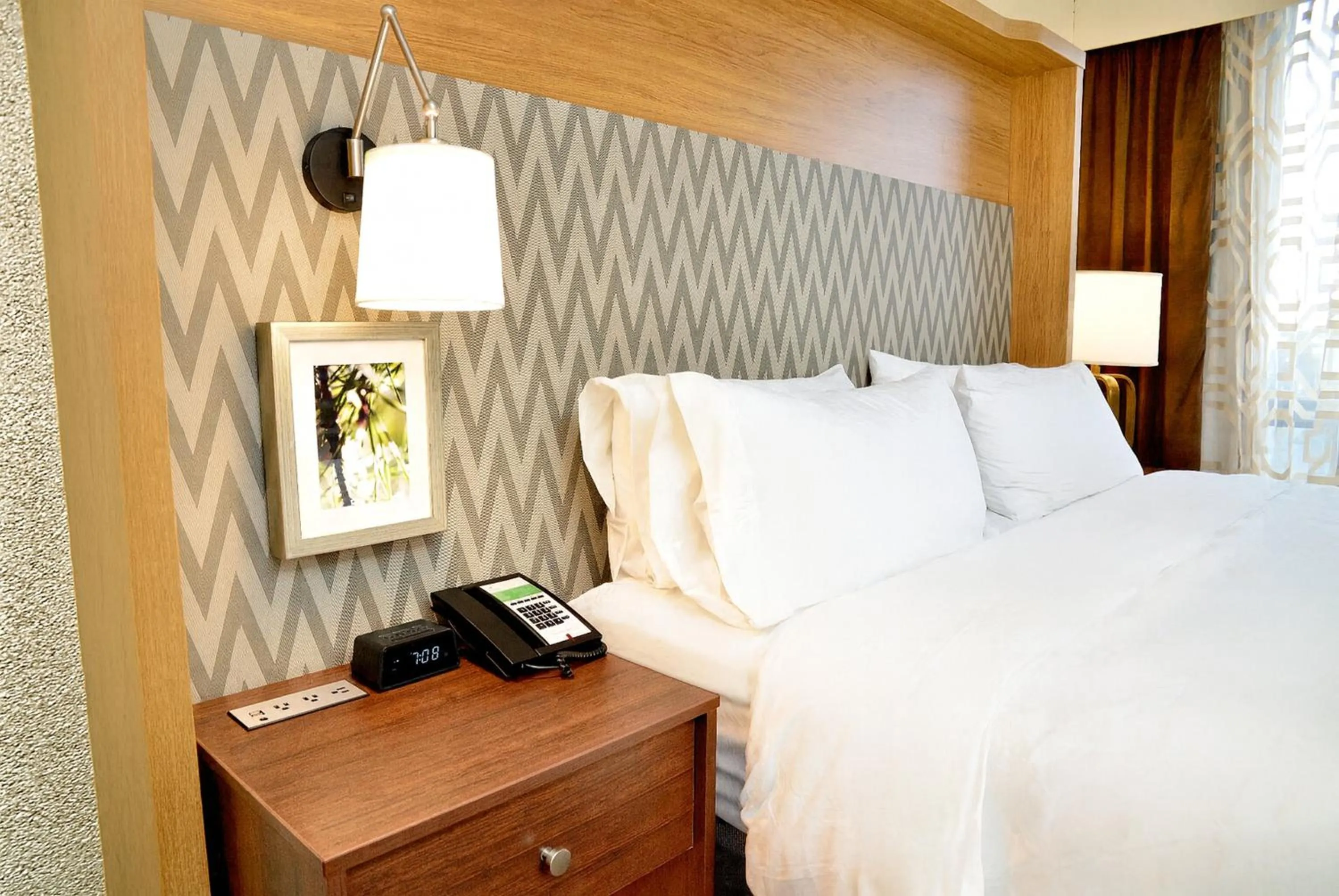 Photo of the whole room, Bed in Holiday Inn Portland- I-5 S Wilsonville by IHG