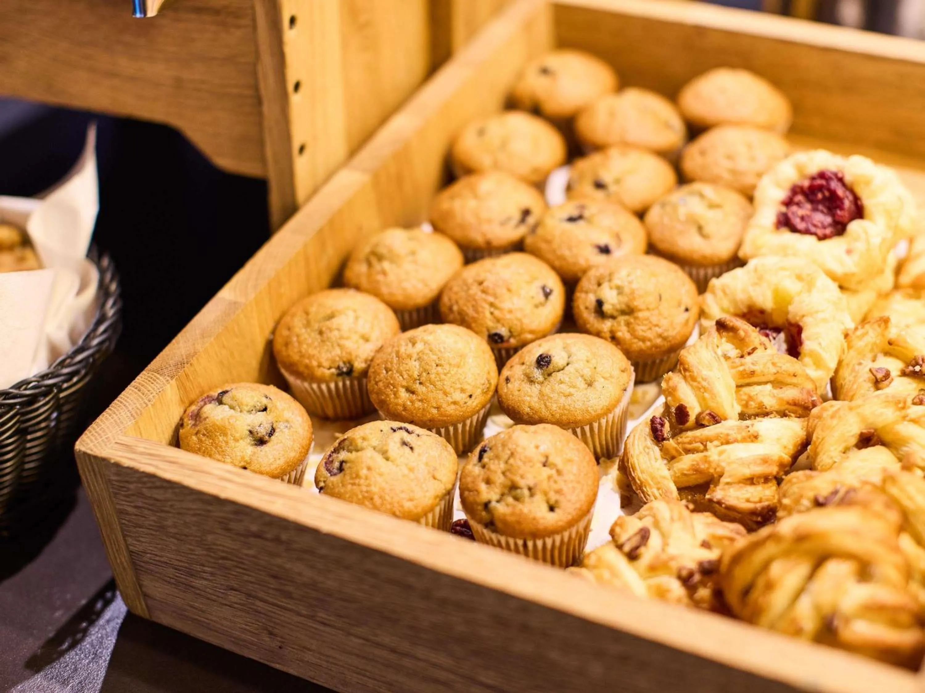 Breakfast in Aparthotel Adagio Edinburgh Royal Mile