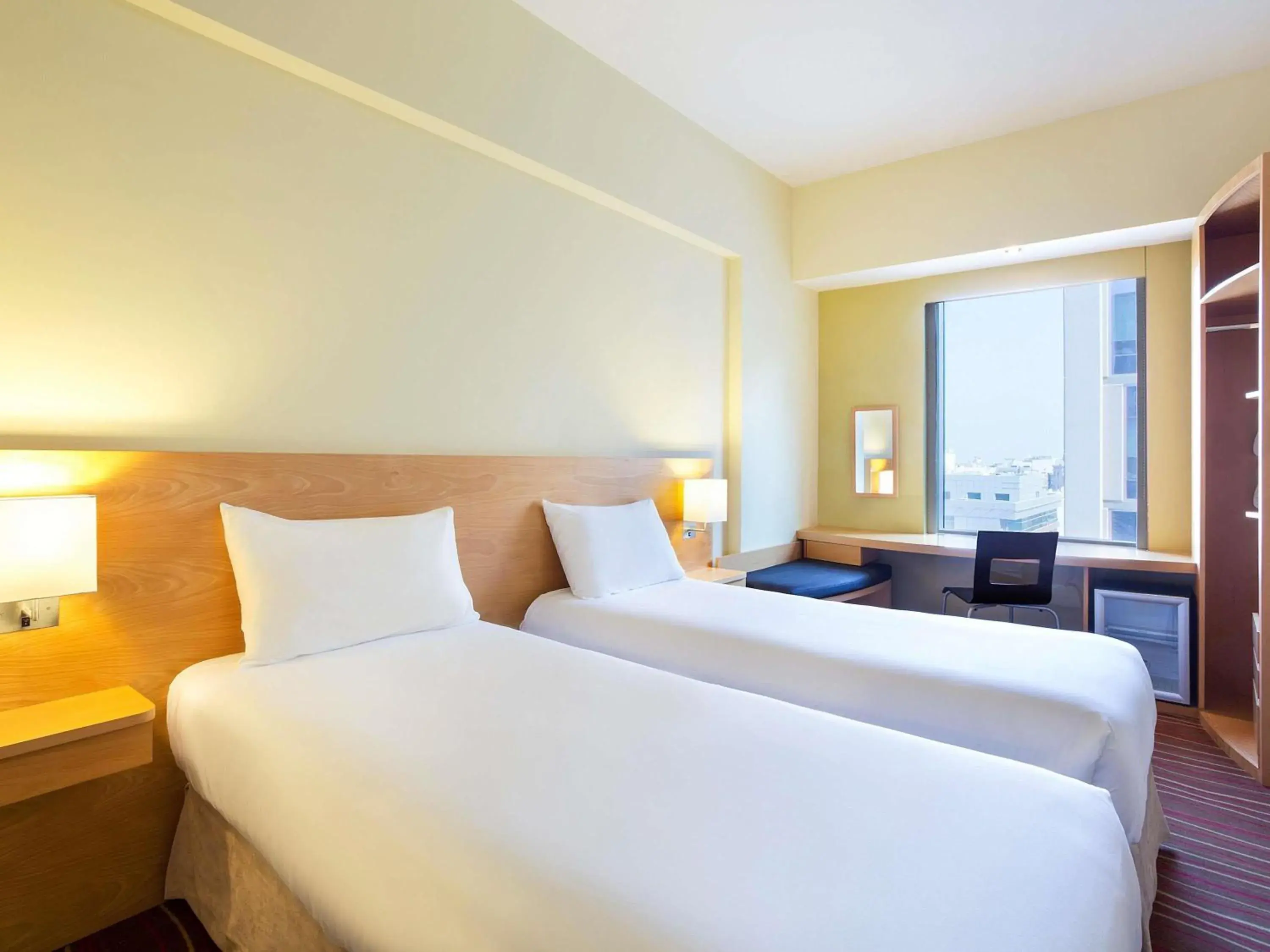 Standard Twin Room in ibis Dubai Al Rigga Standard Twin Room in ibis Dubai Al Rigga